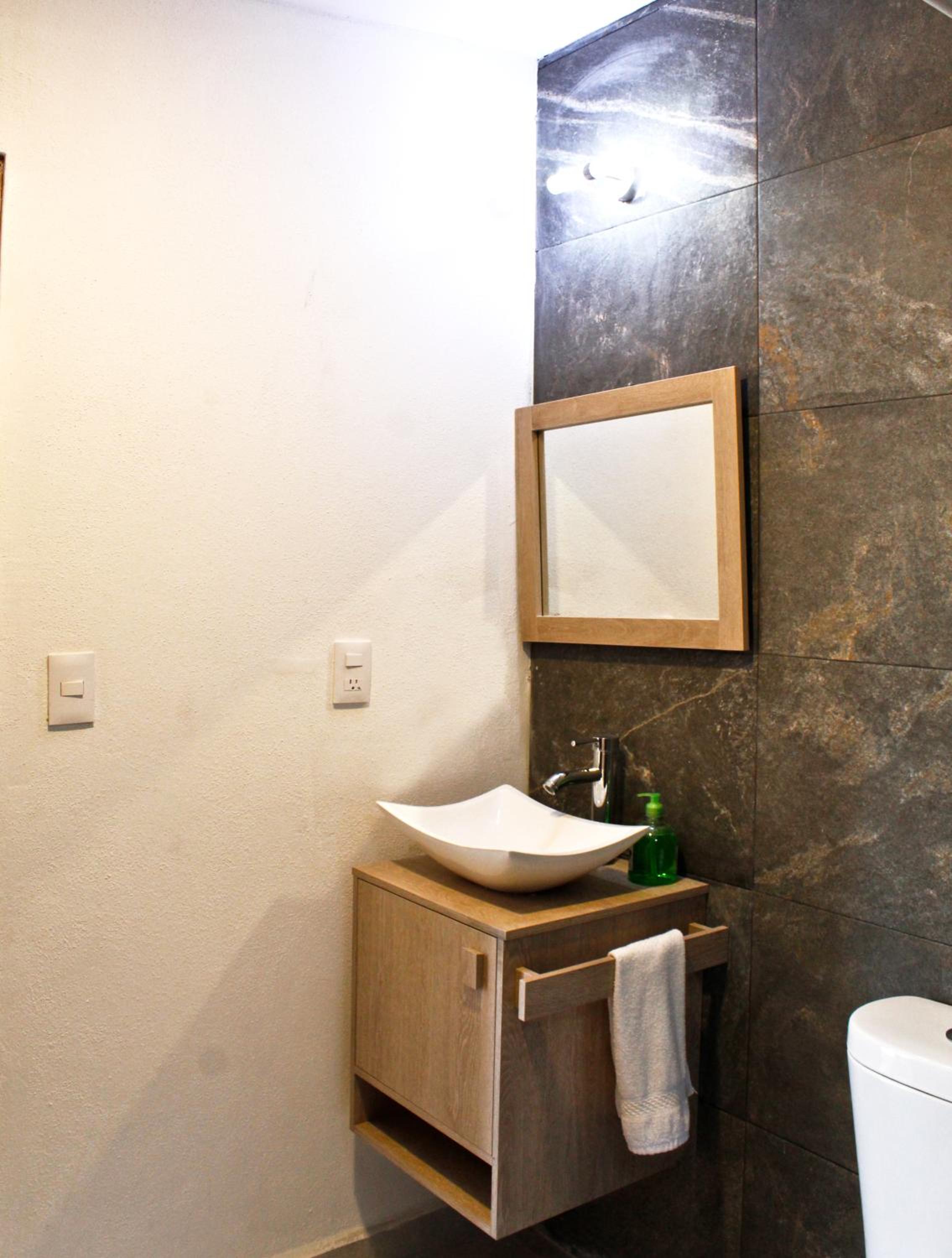 Twin Room - Photo 7