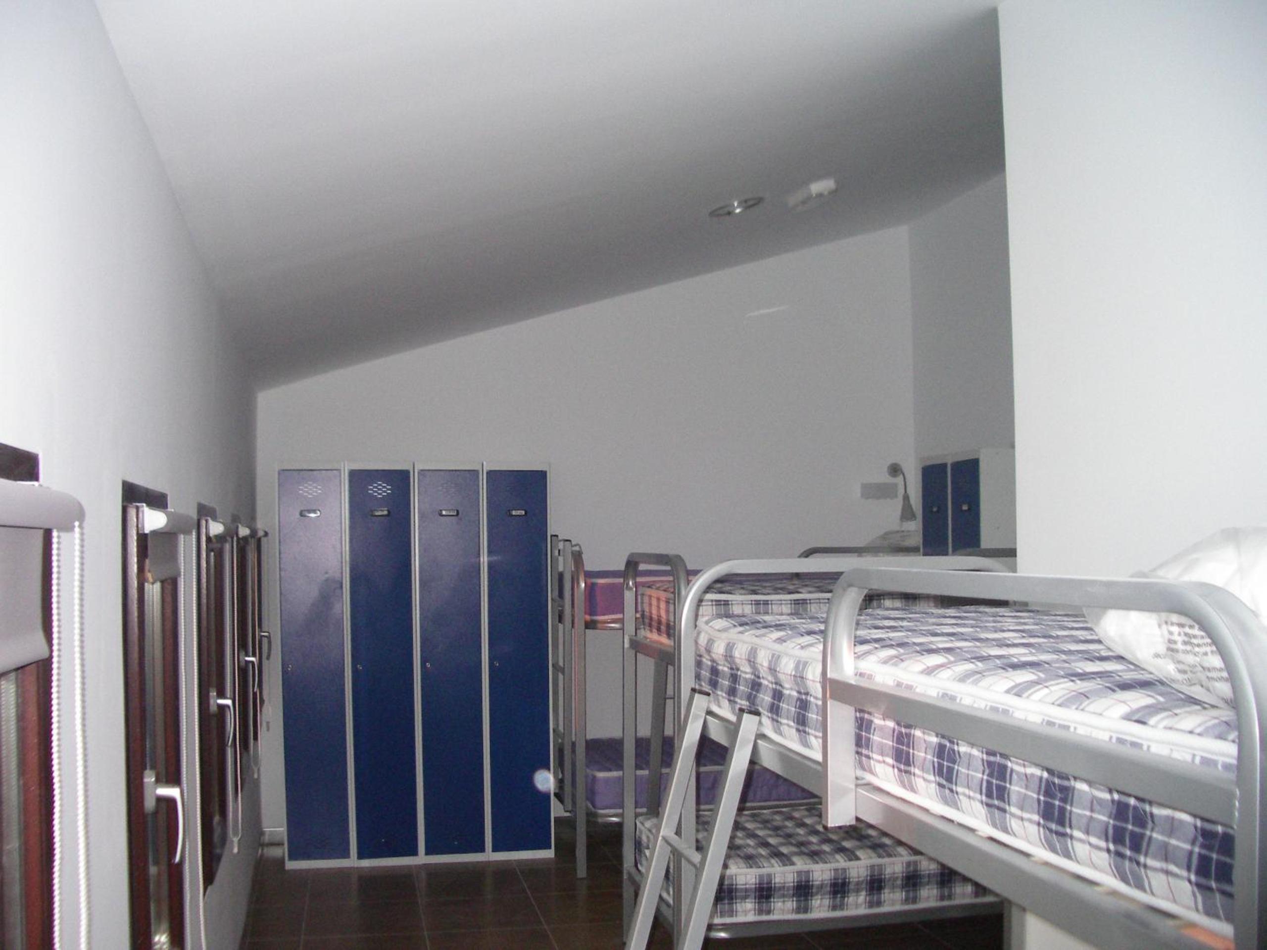 Cama en Habitación Compartida Mixta de 6 Camas