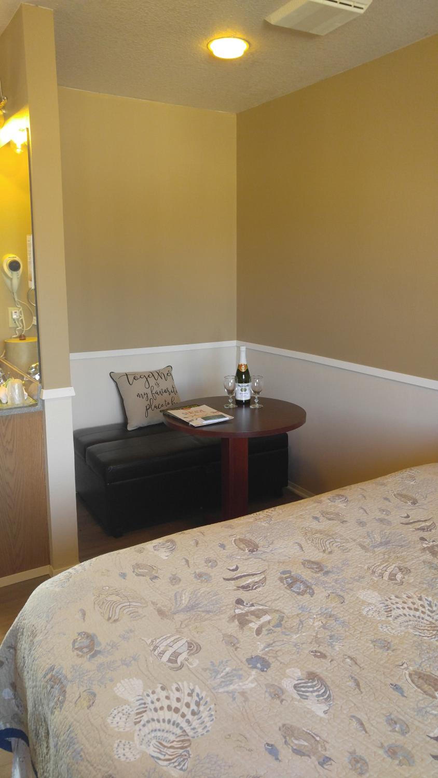 Deluxe King Room - Dog Friendly photo 1