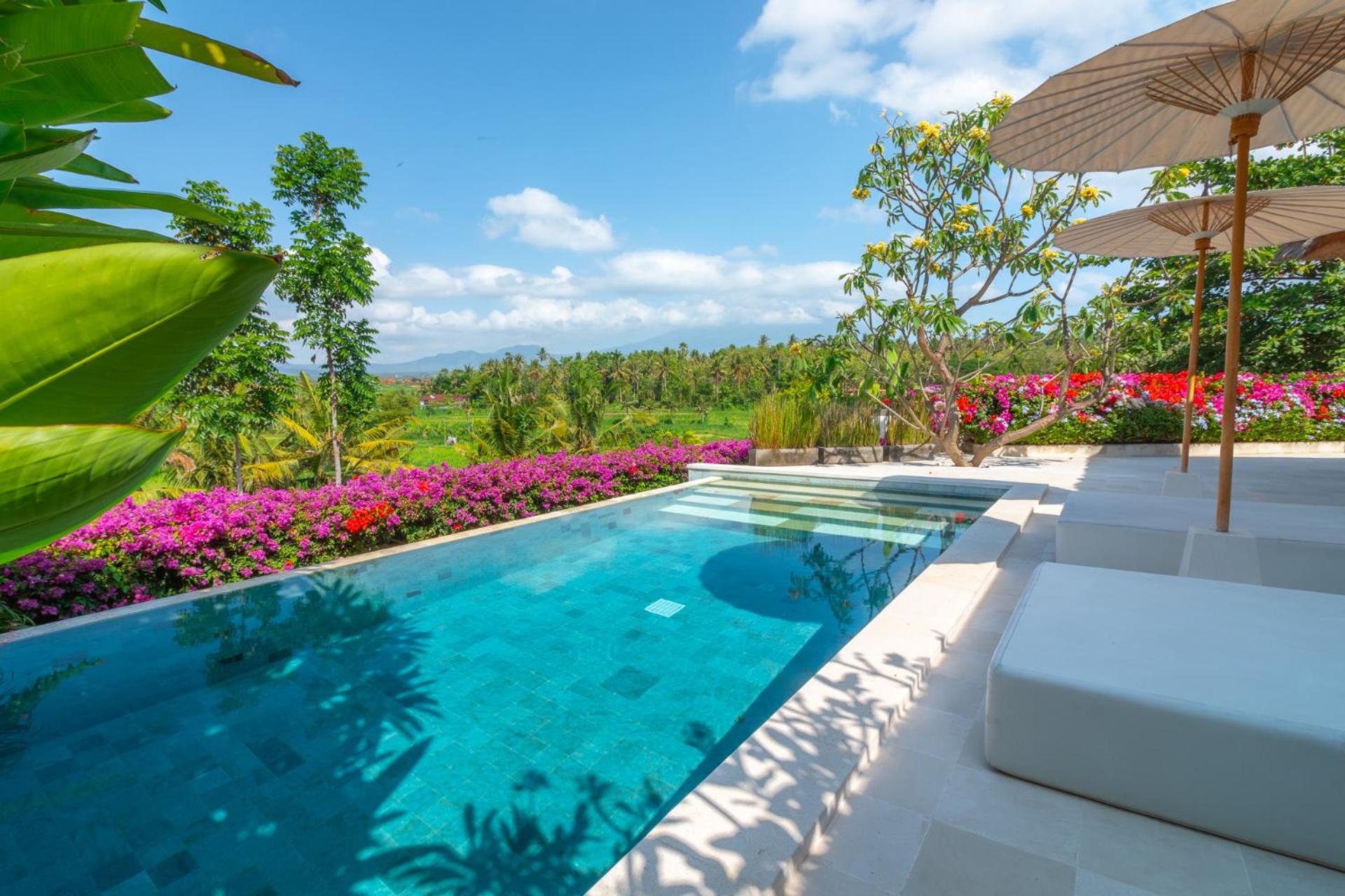 Three-Bedroom Villa - Photo 10
