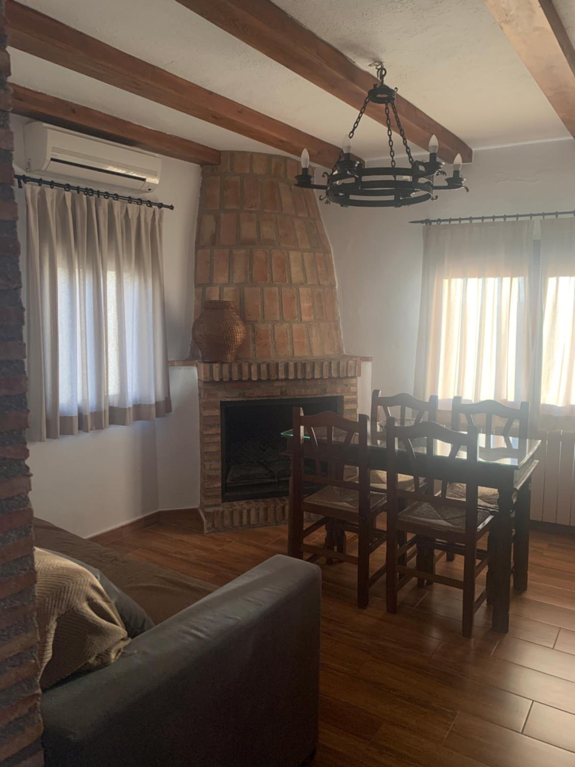 One-Bedroom Apartment - Photo 10