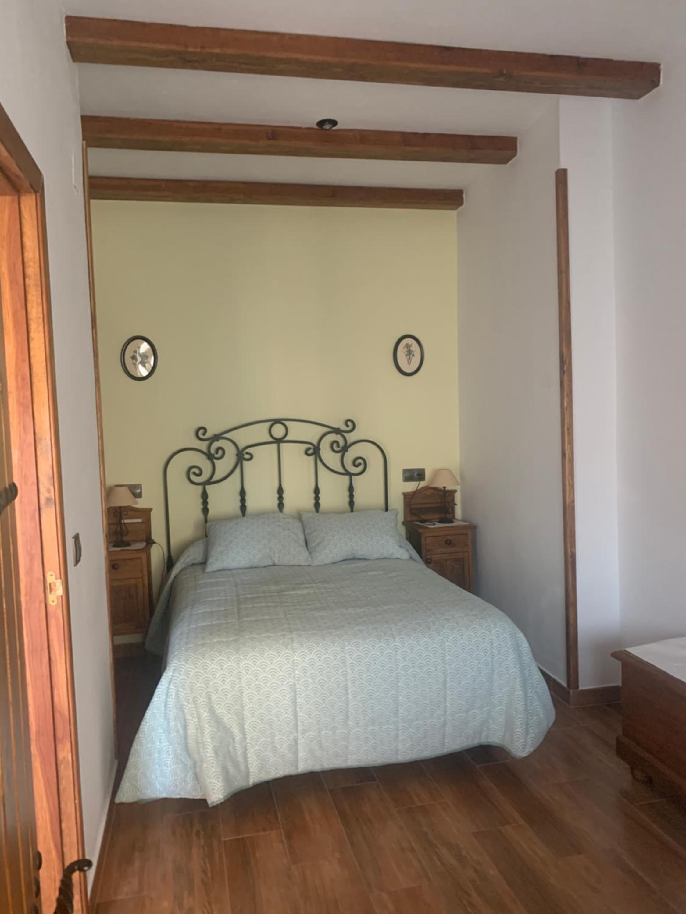 One-Bedroom Apartment - Photo 8