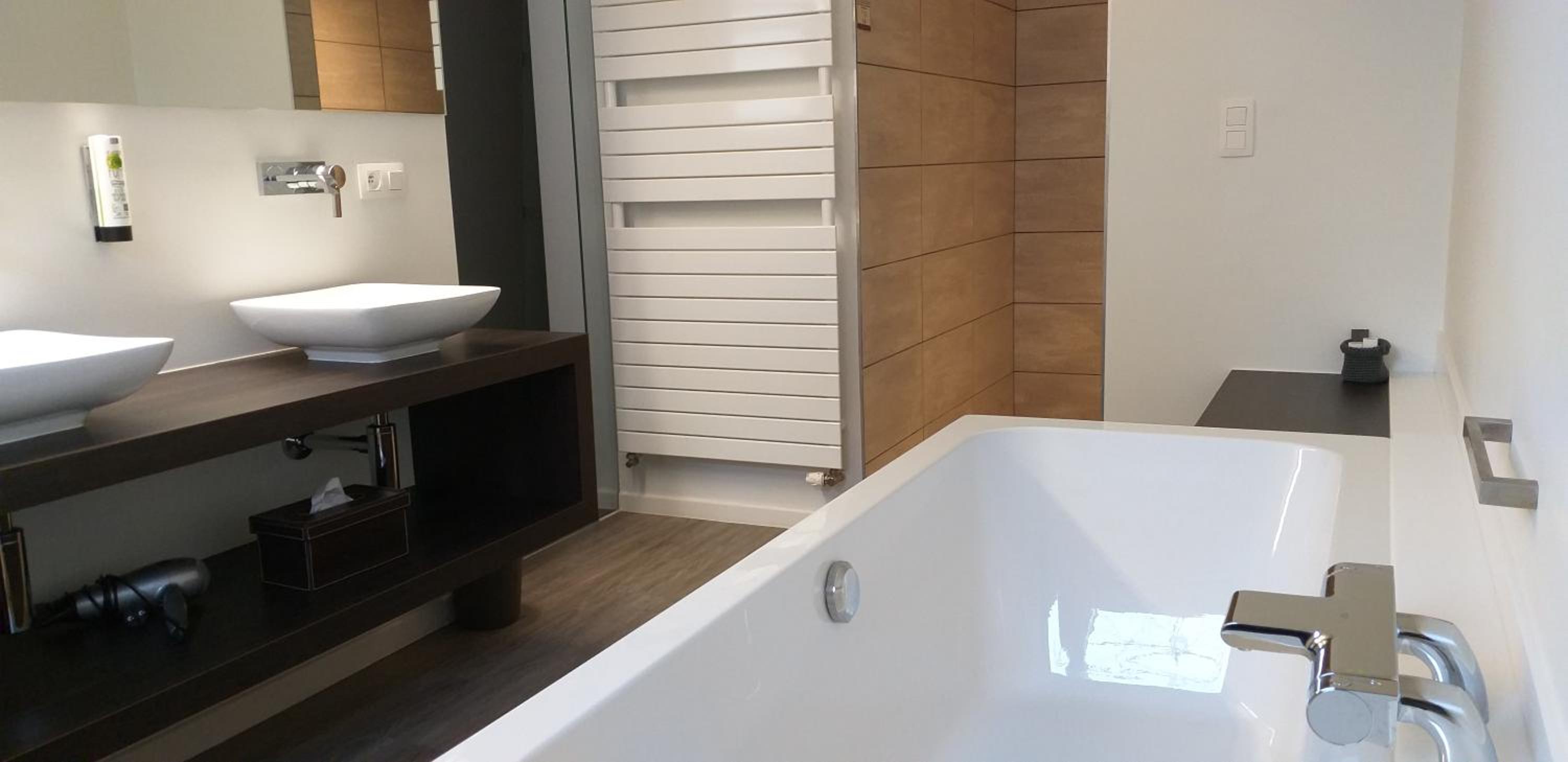Large Double or Twin Room photo 3