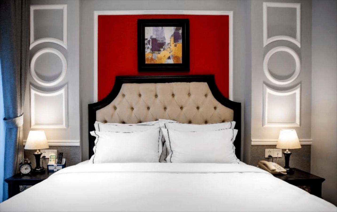 Deluxe Double Room with Balcony - Photo 3