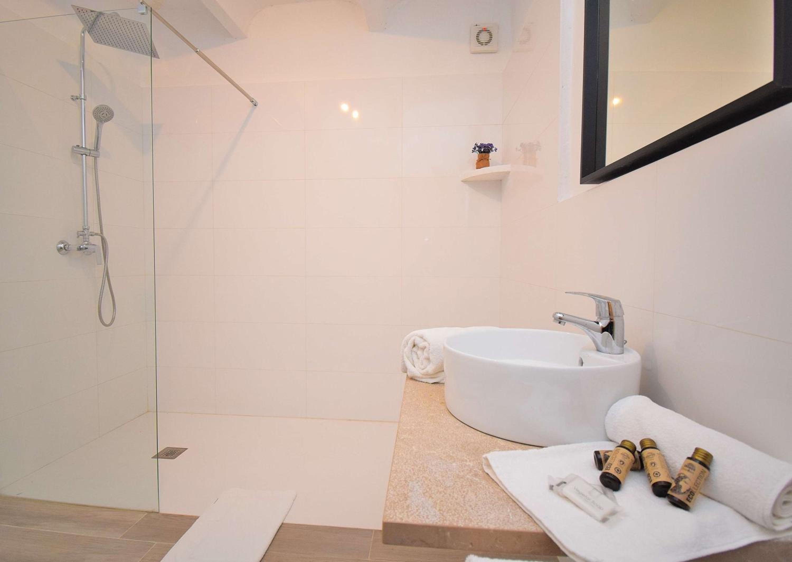 Double Room with Garden View or Terrace photo 2