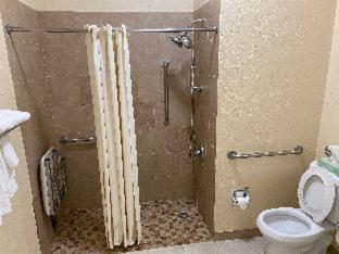 King Room - Non Smoking photo 3