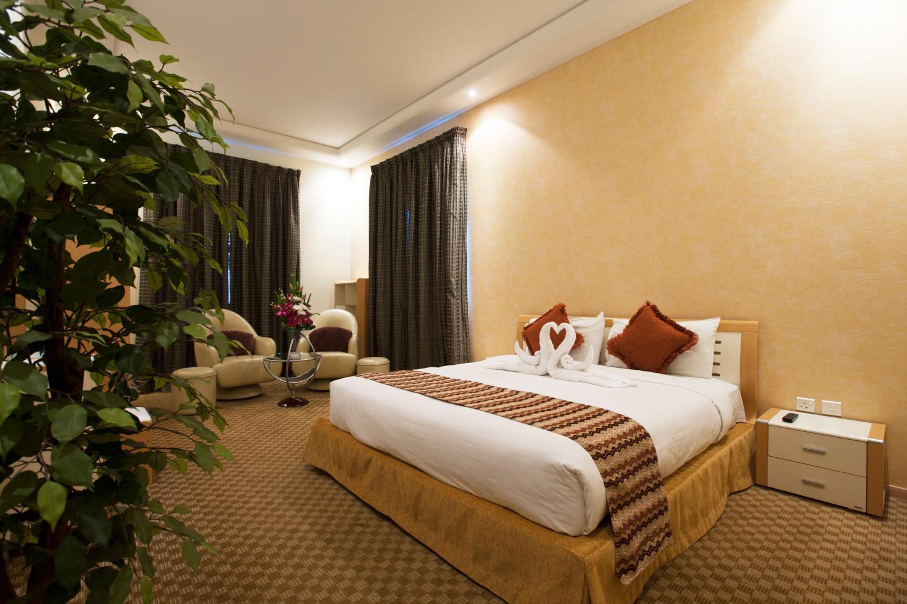 Three-Bedroom Suite photo 1