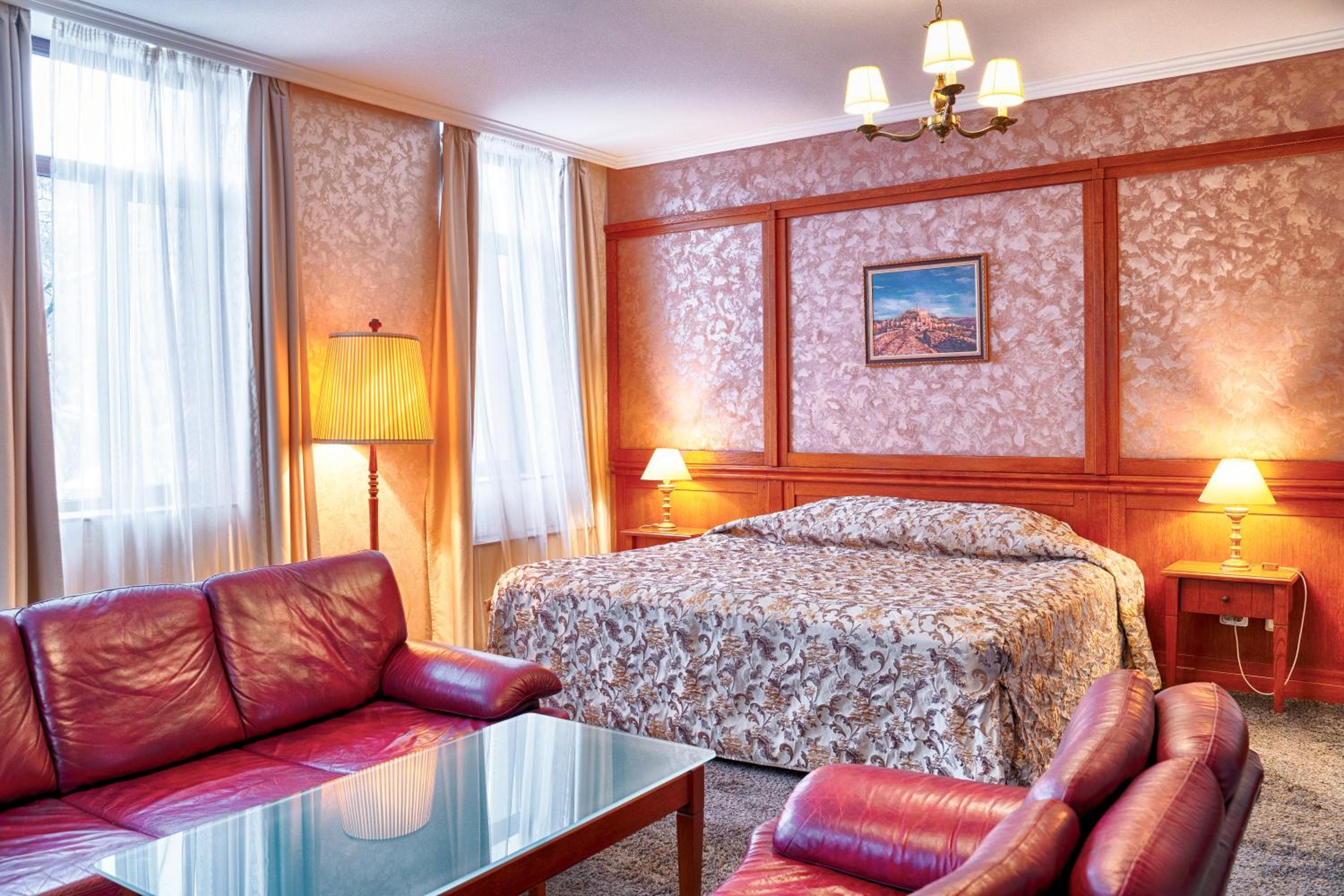 Junior Suite - Free Spa Access photo 2