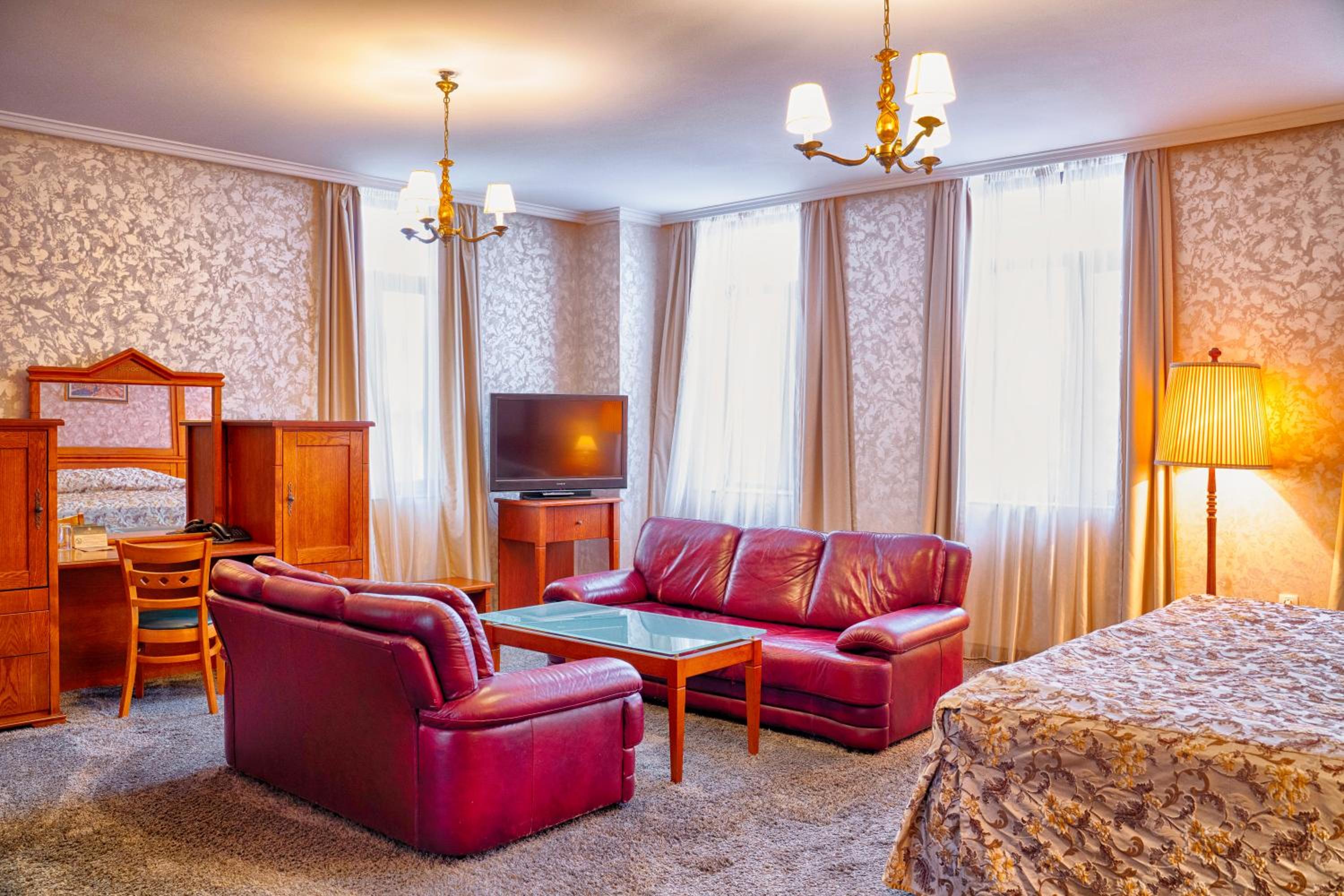 Junior Suite - Free Spa Access
