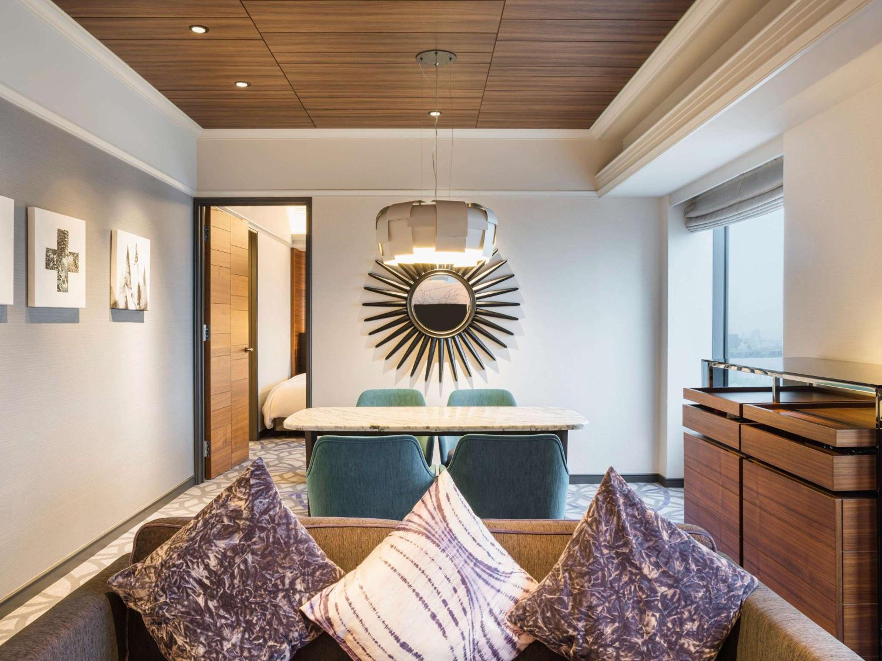 Prestige King Suite photo 1