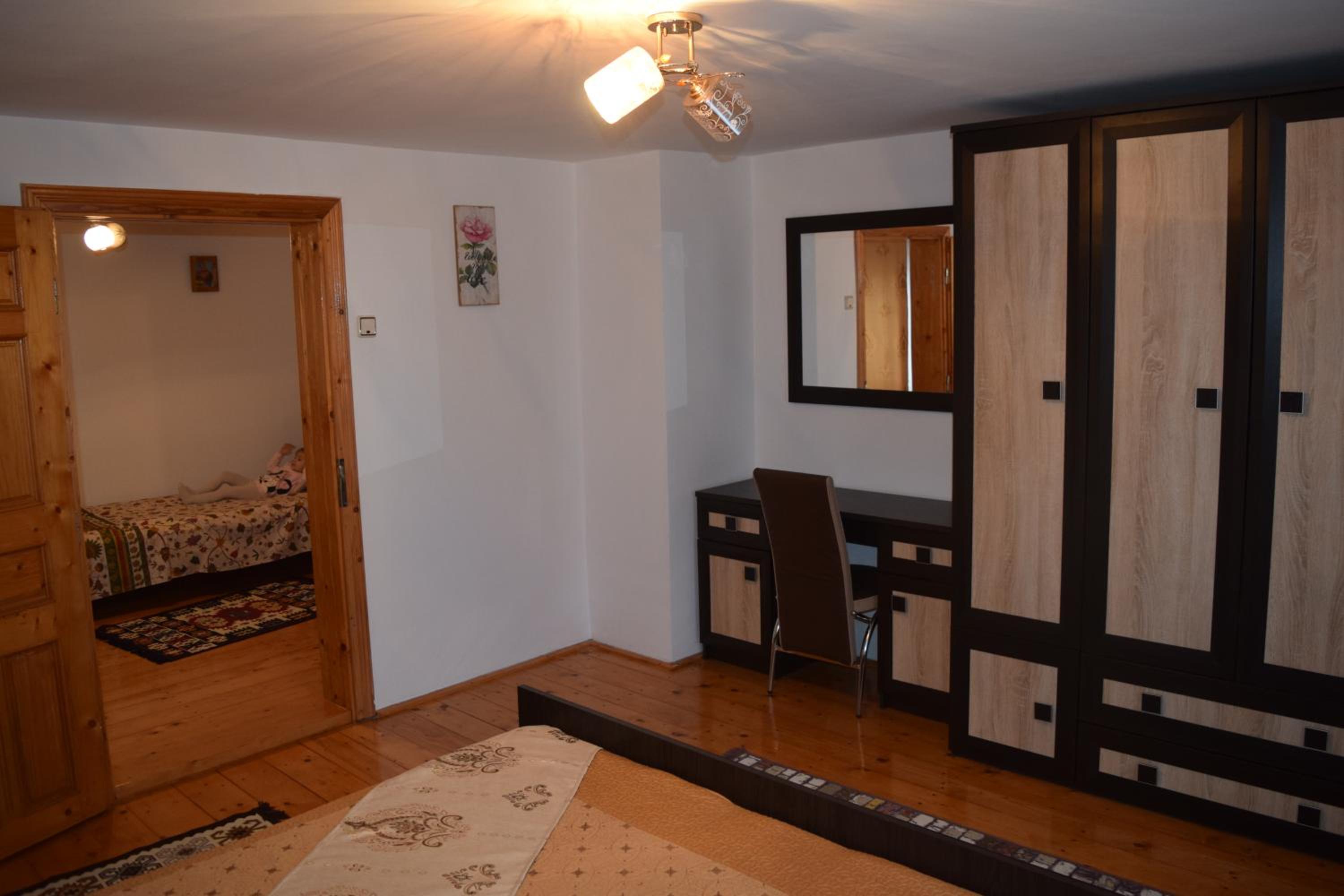 Quadruple Room With Shared Bathroom photo 3