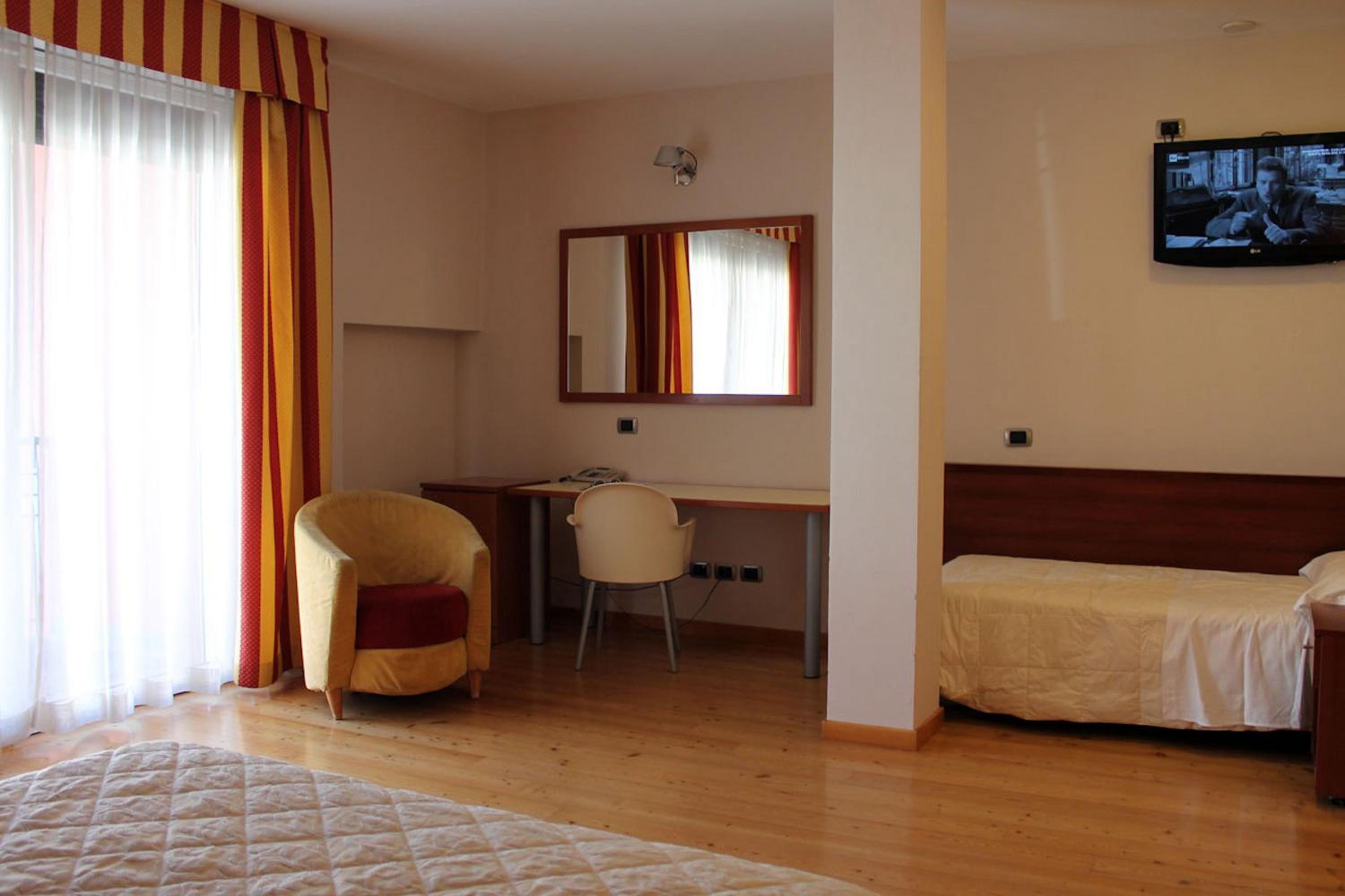 Triple Room - Photo 5