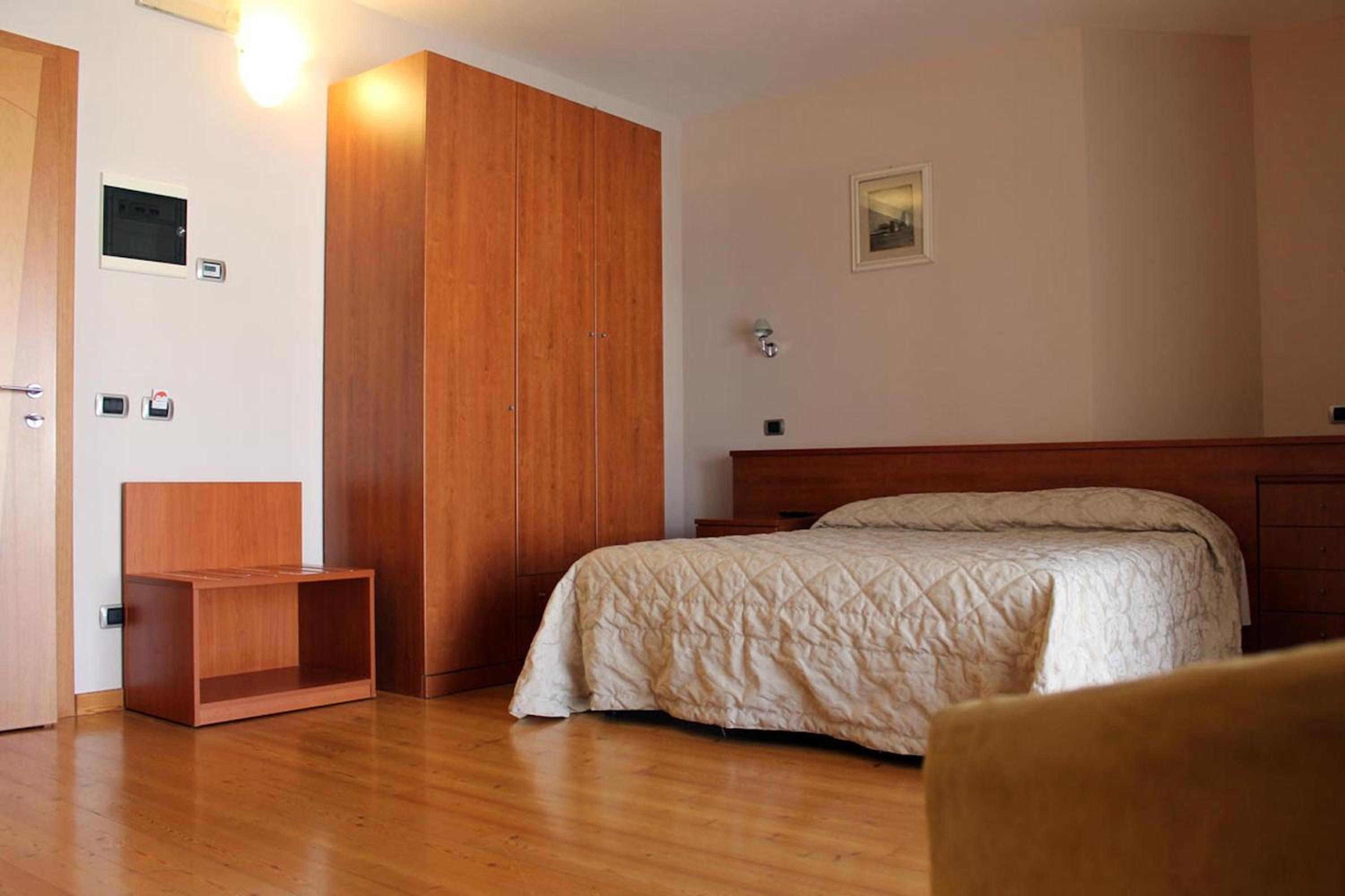 Superior Double Room - Photo 4