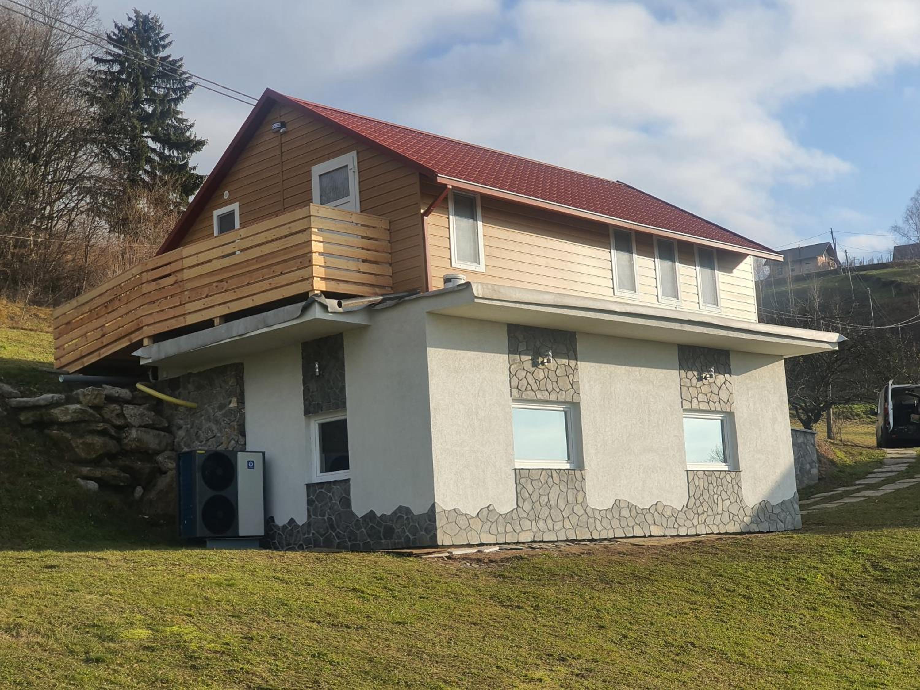 Two-Bedroom House - Photo 2