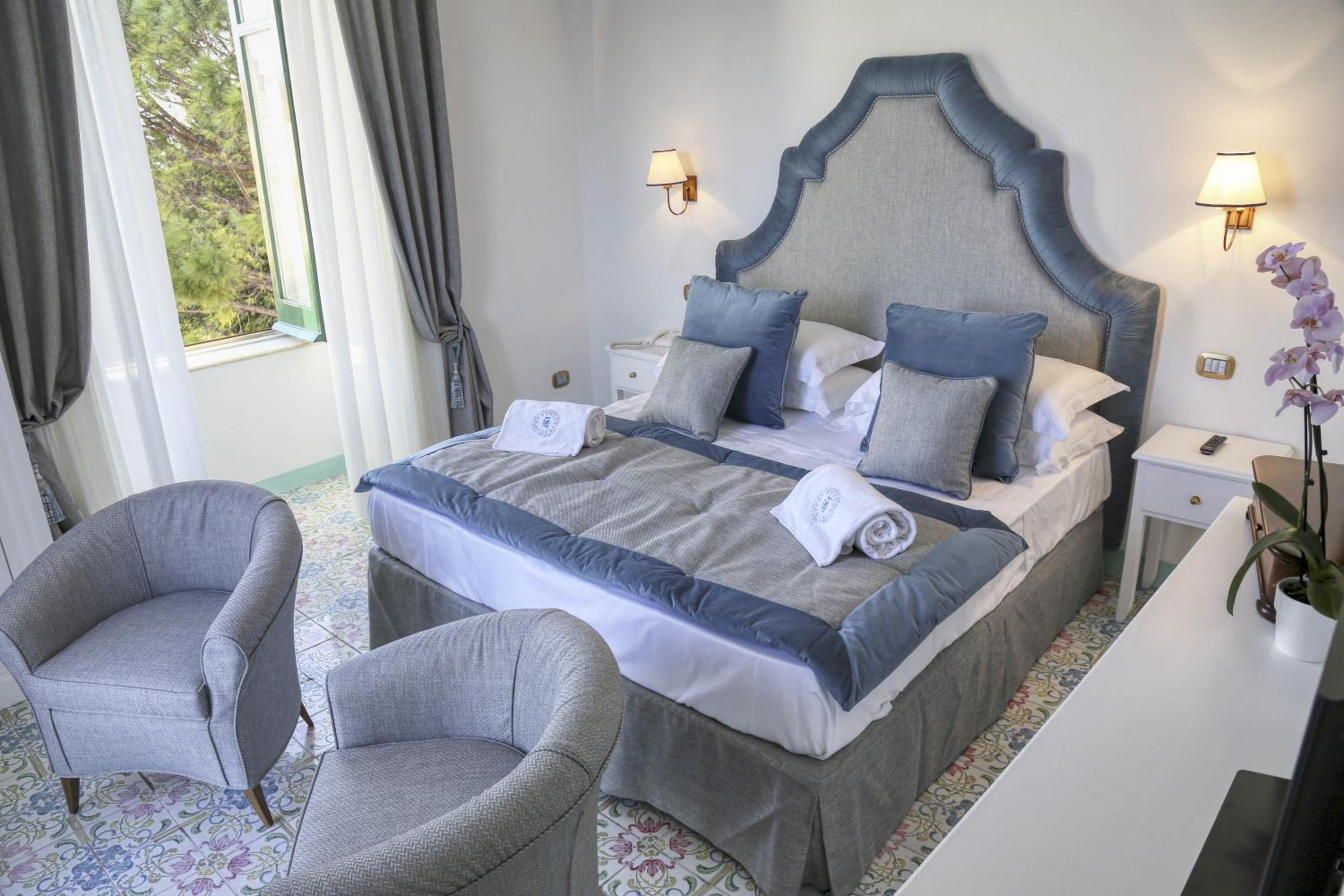 Double Room with Balcony and Sea View