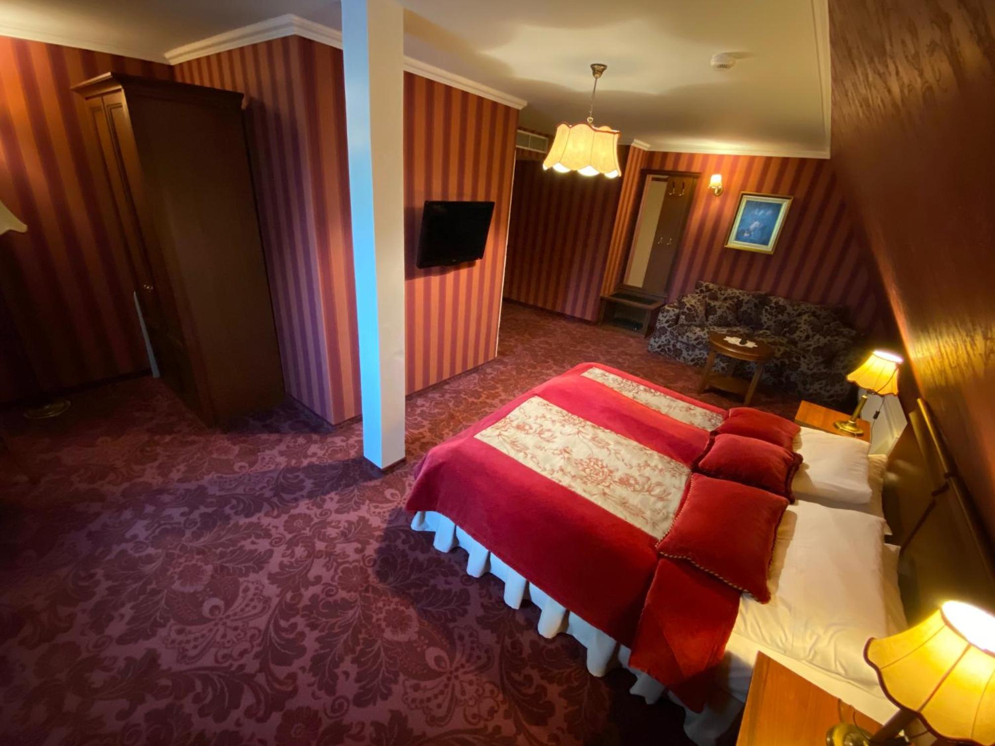 Standard Double or Twin Room - Photo 1