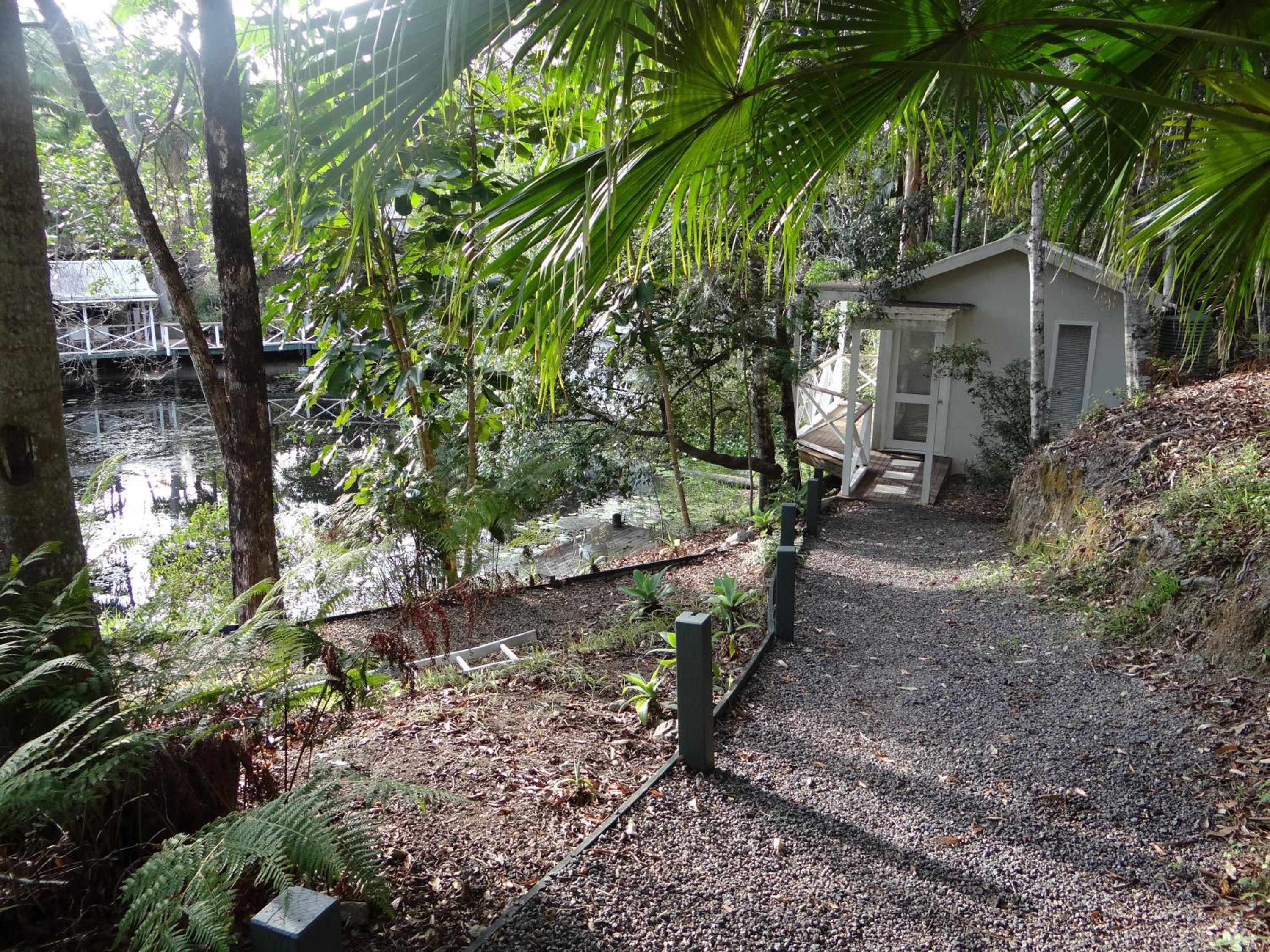 Lakeside Queen Lodge photo 3