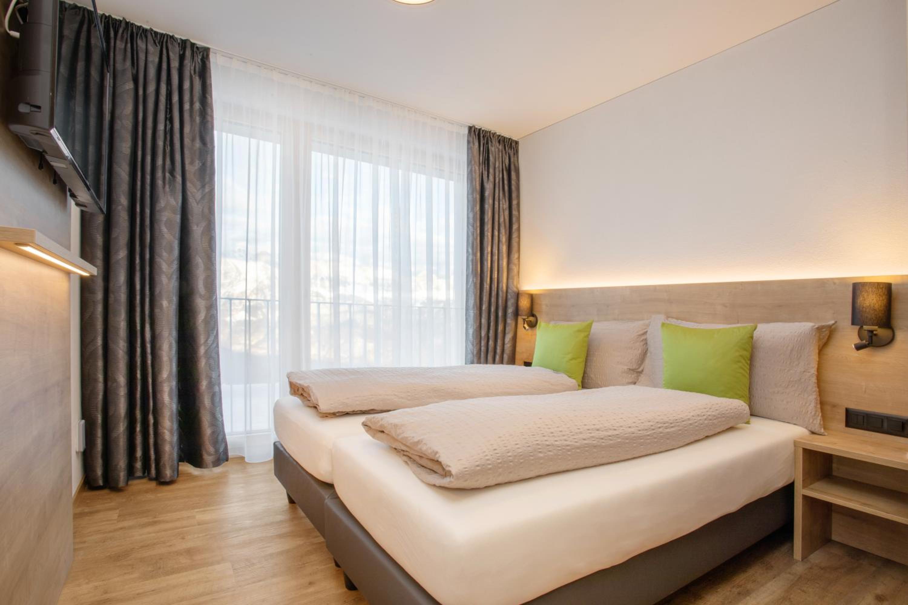 Queen Room