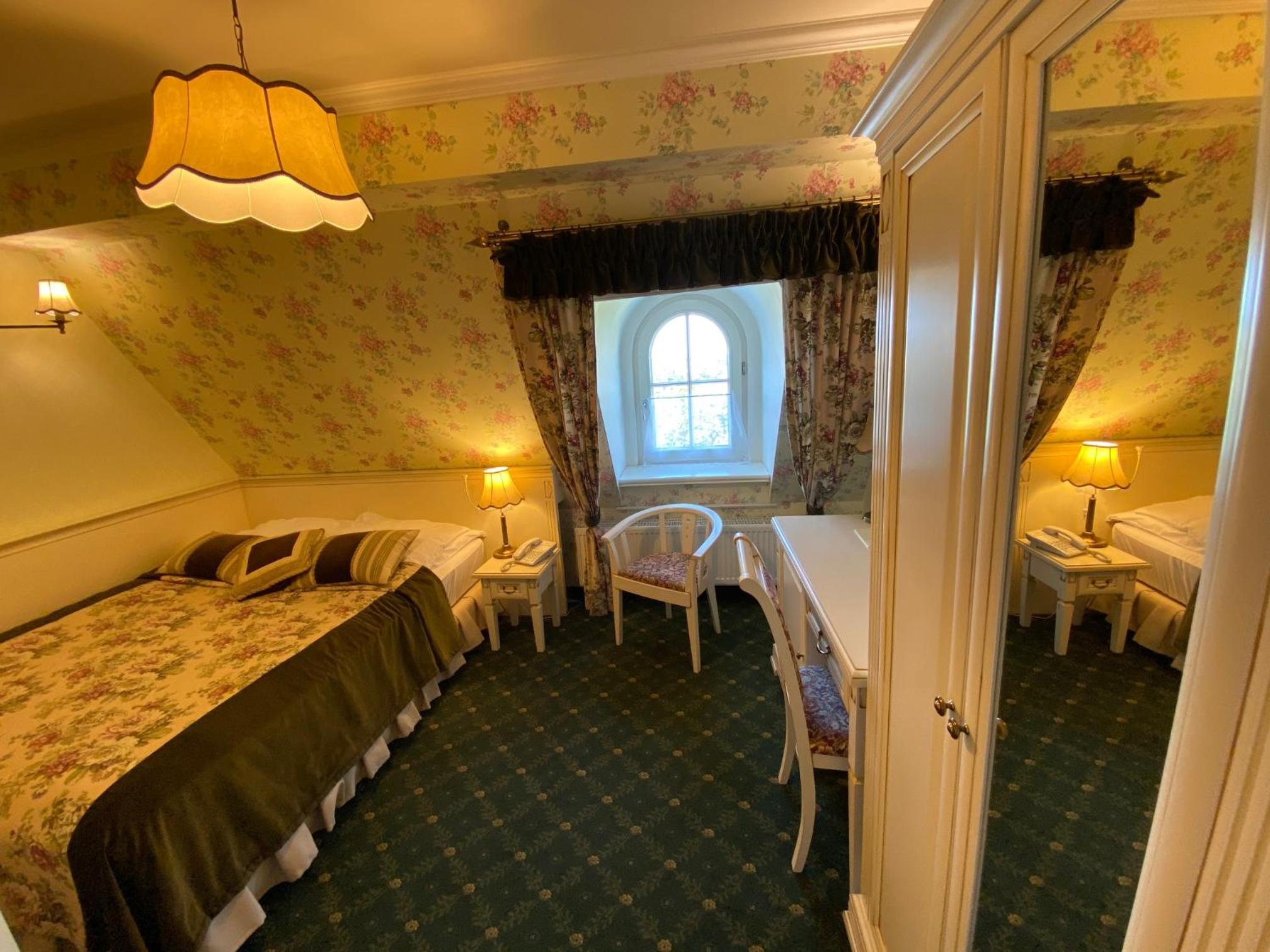 Single Room photo 3