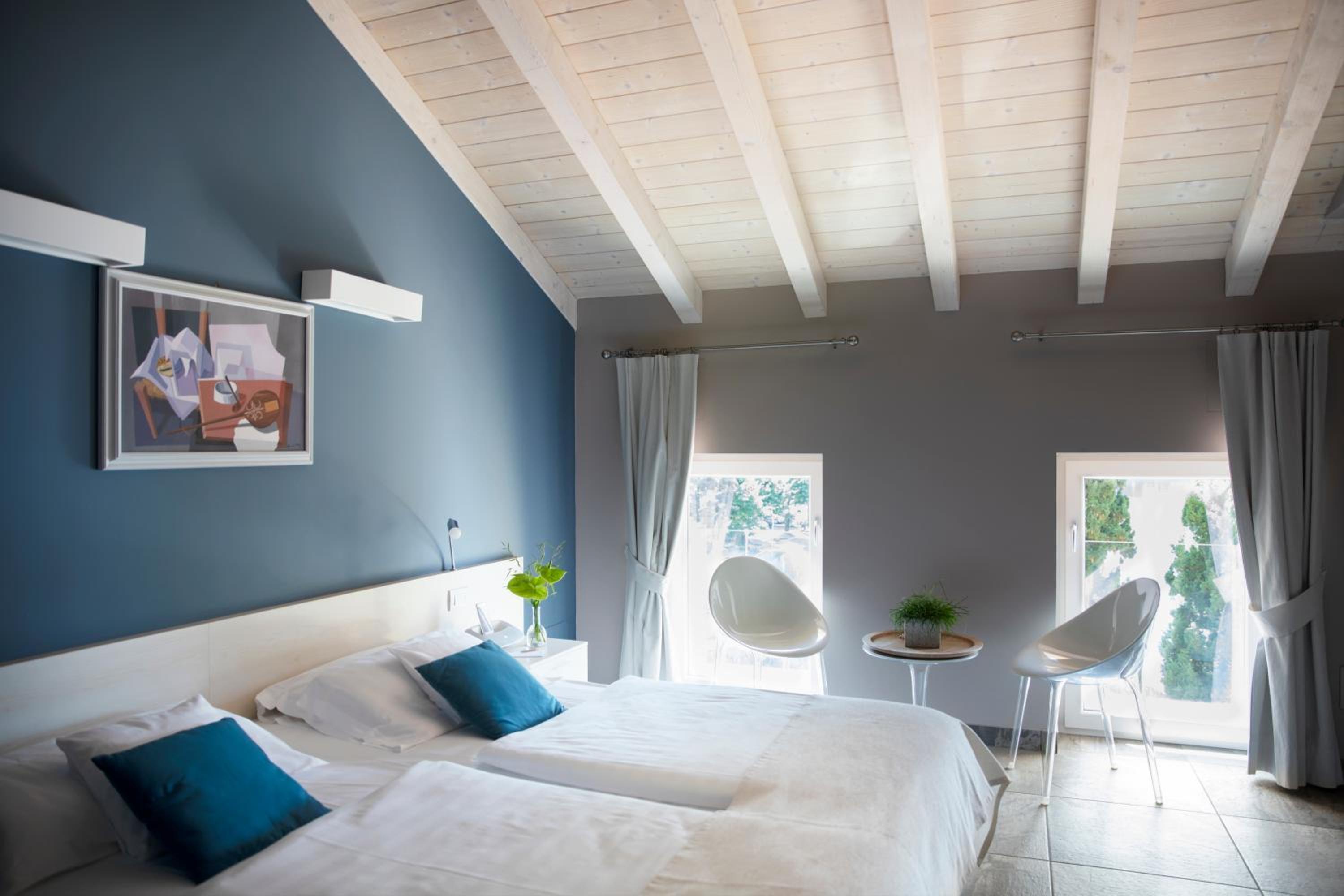 Premium Room with Lake View photo 1