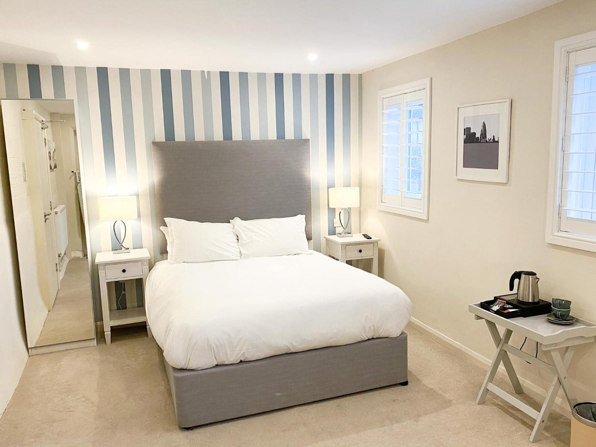 Superior King Room photo 2