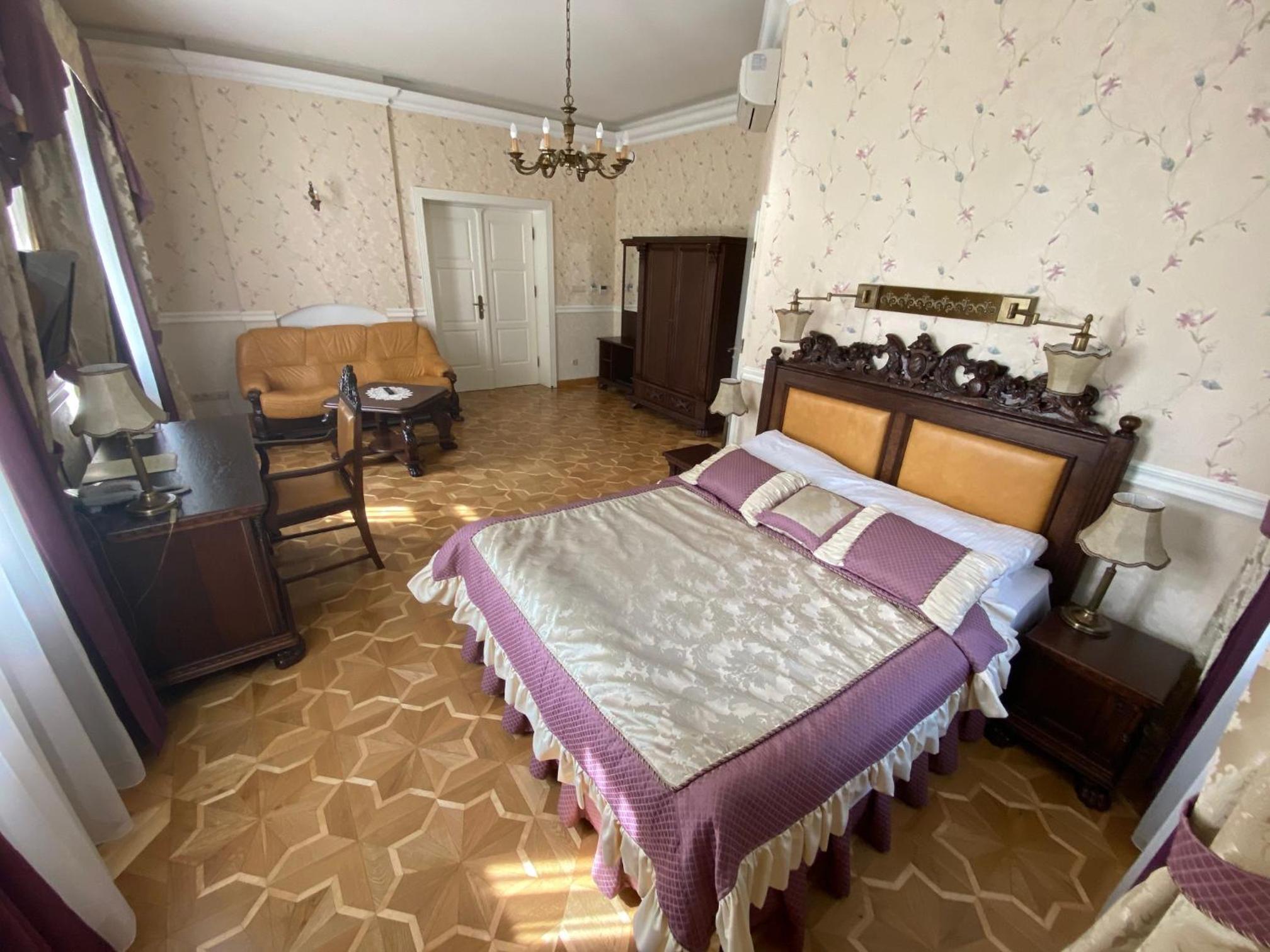 Deluxe Double or Twin Room - Photo 1