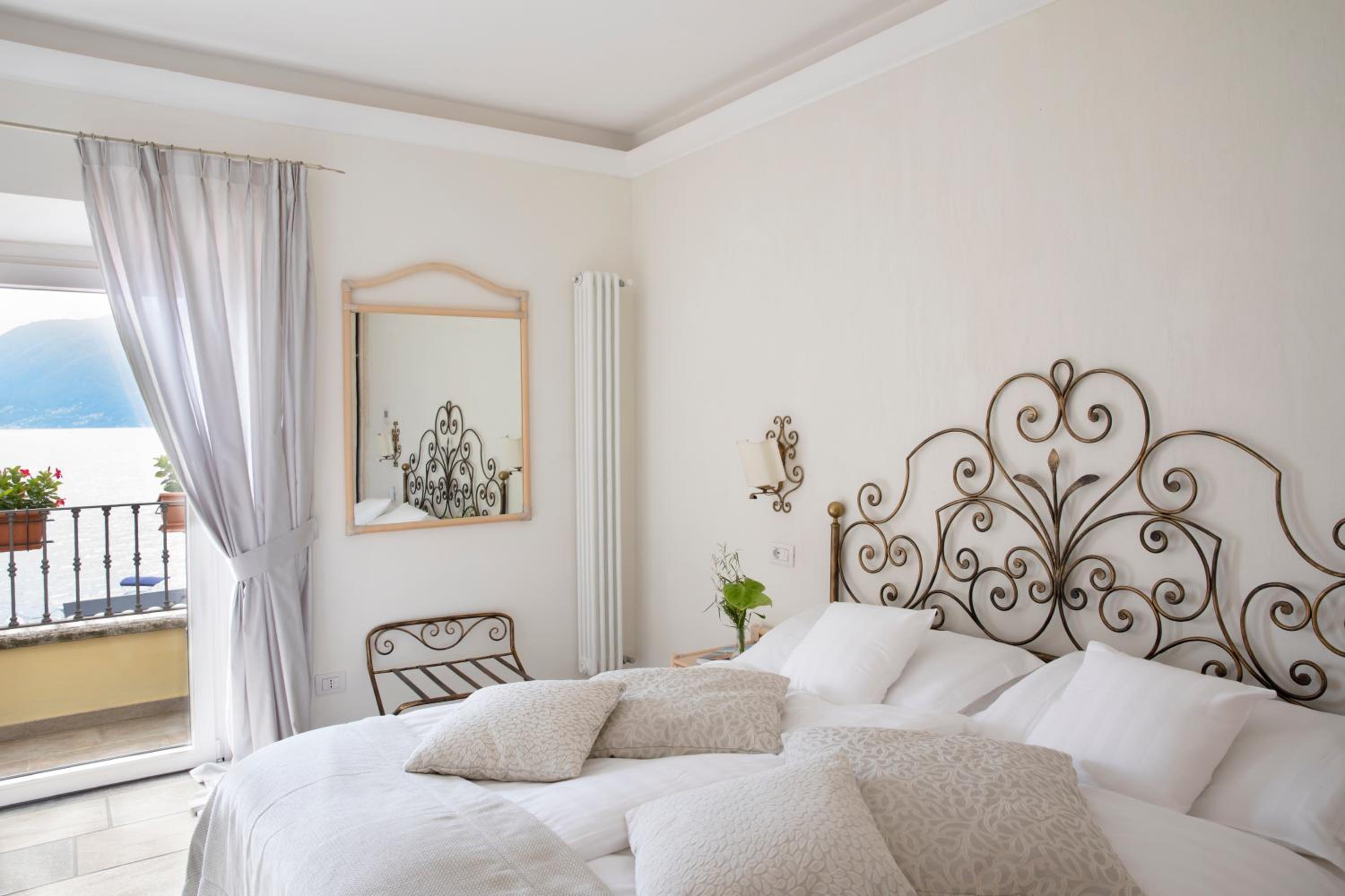 Junior Suite with Balcony