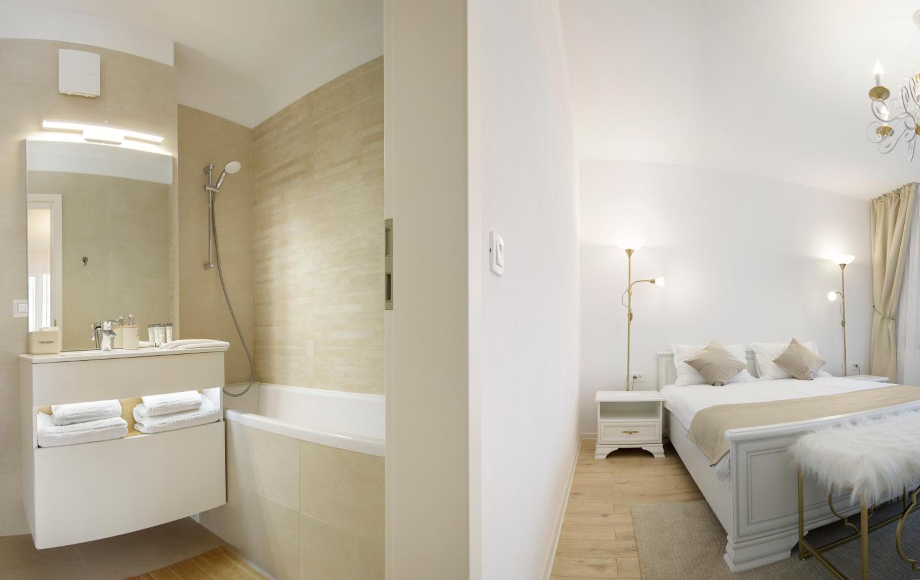 Two-Bedroom Apartment - Photo 7