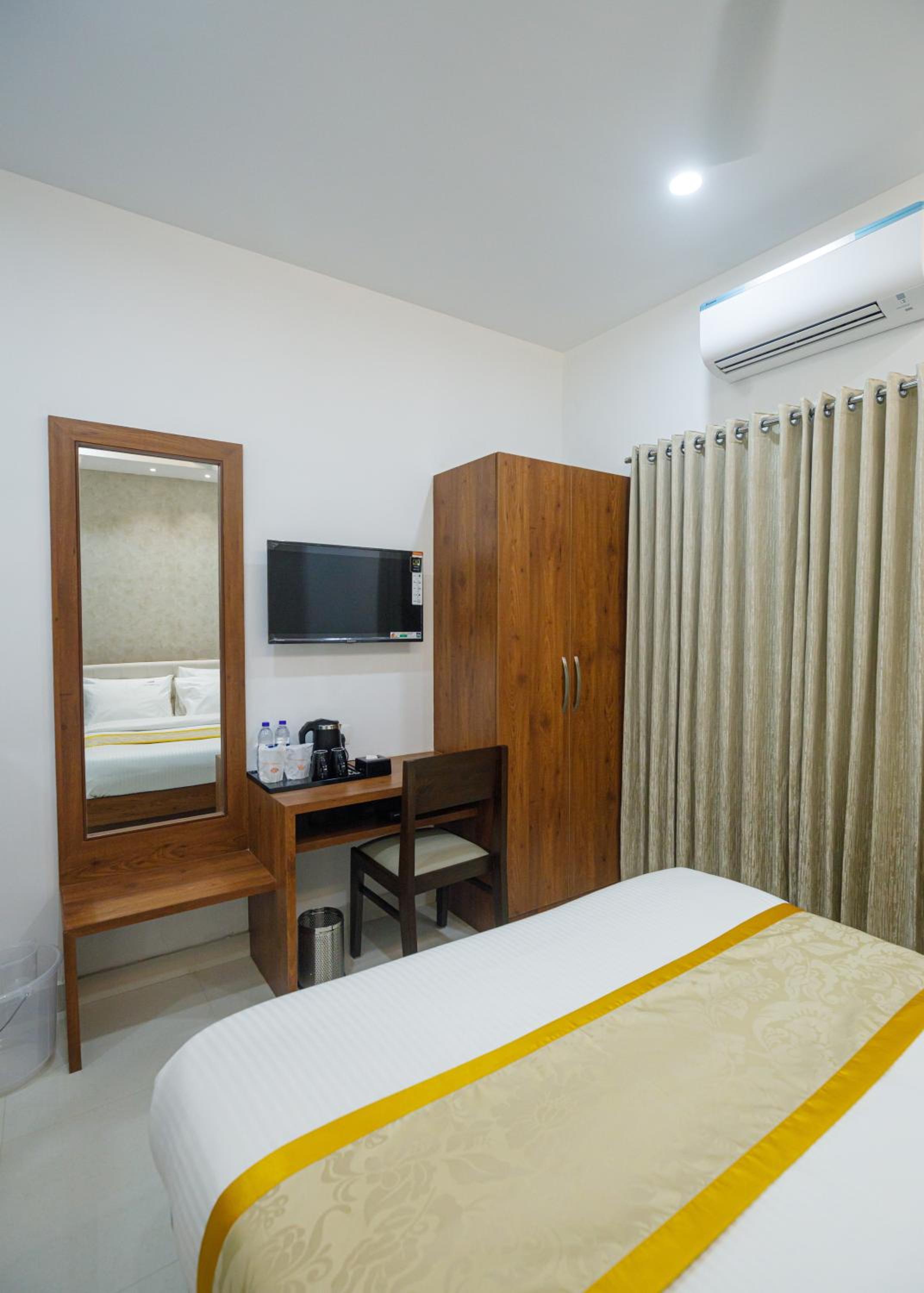 Deluxe Room - Photo 4