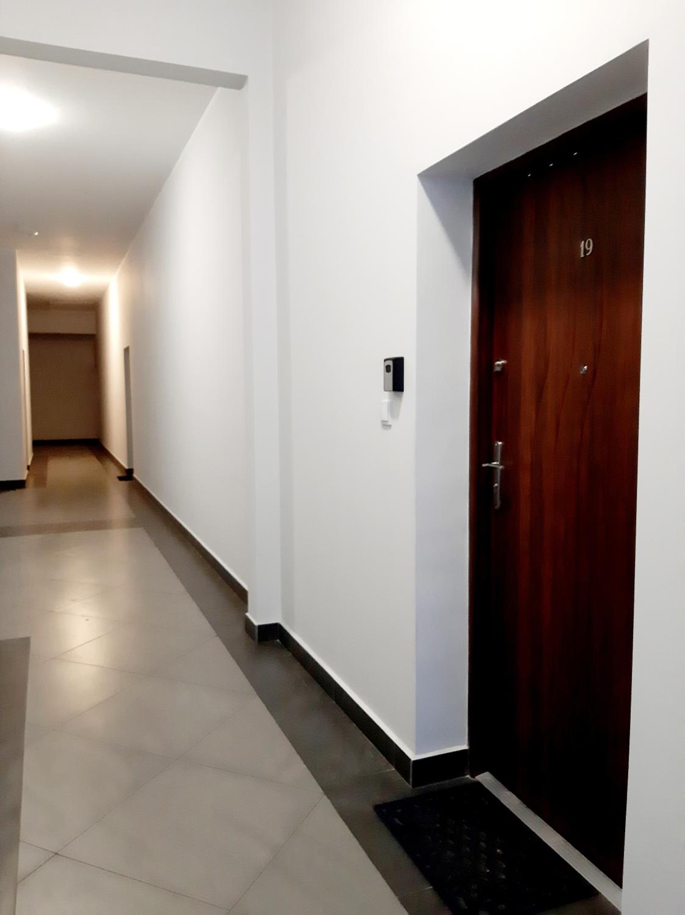 One-Bedroom Apartment - Photo 28