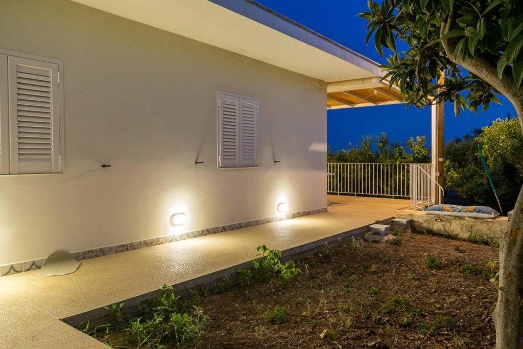 Villa photo 3