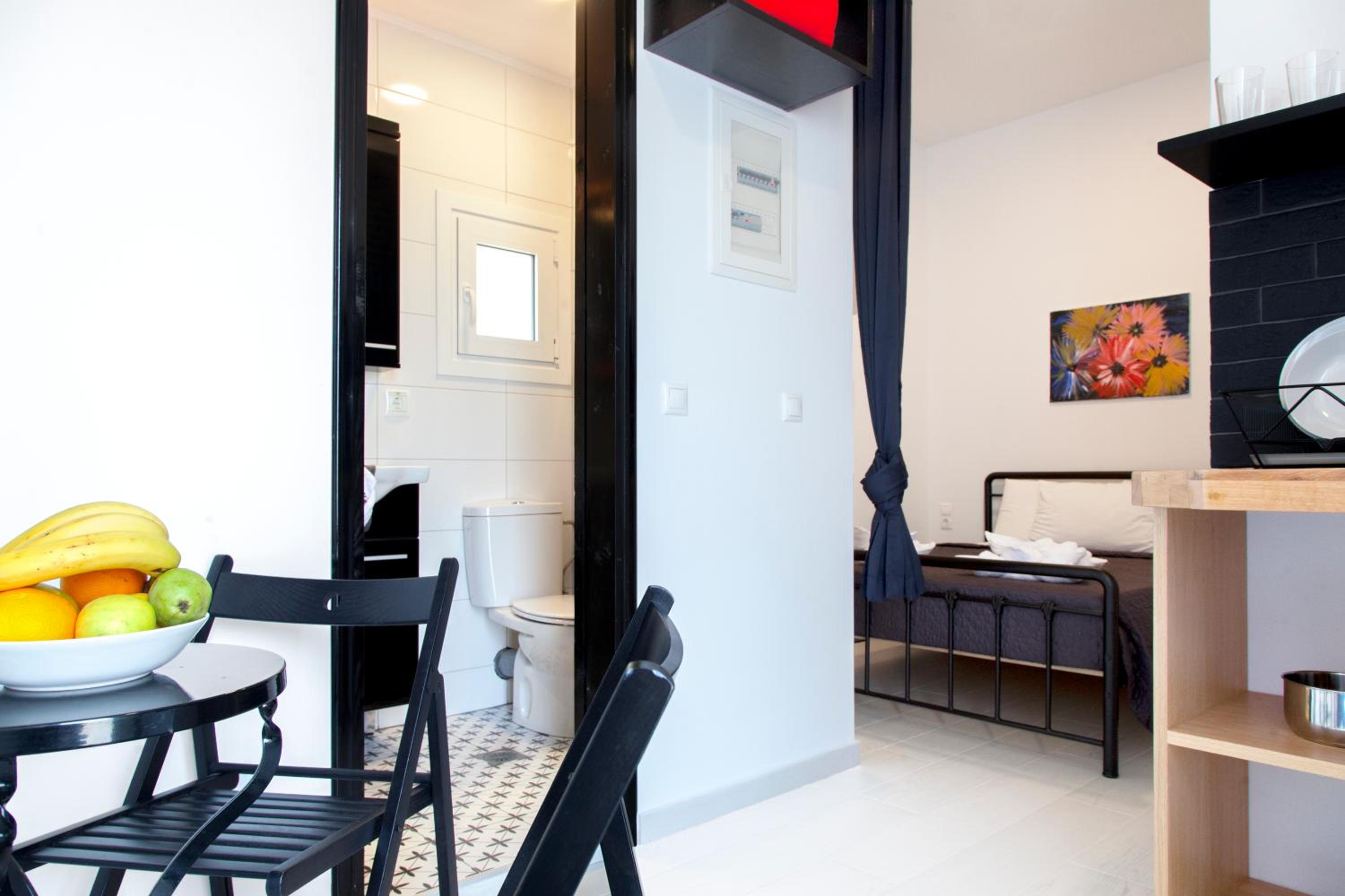 One-Bedroom Apartment - City View