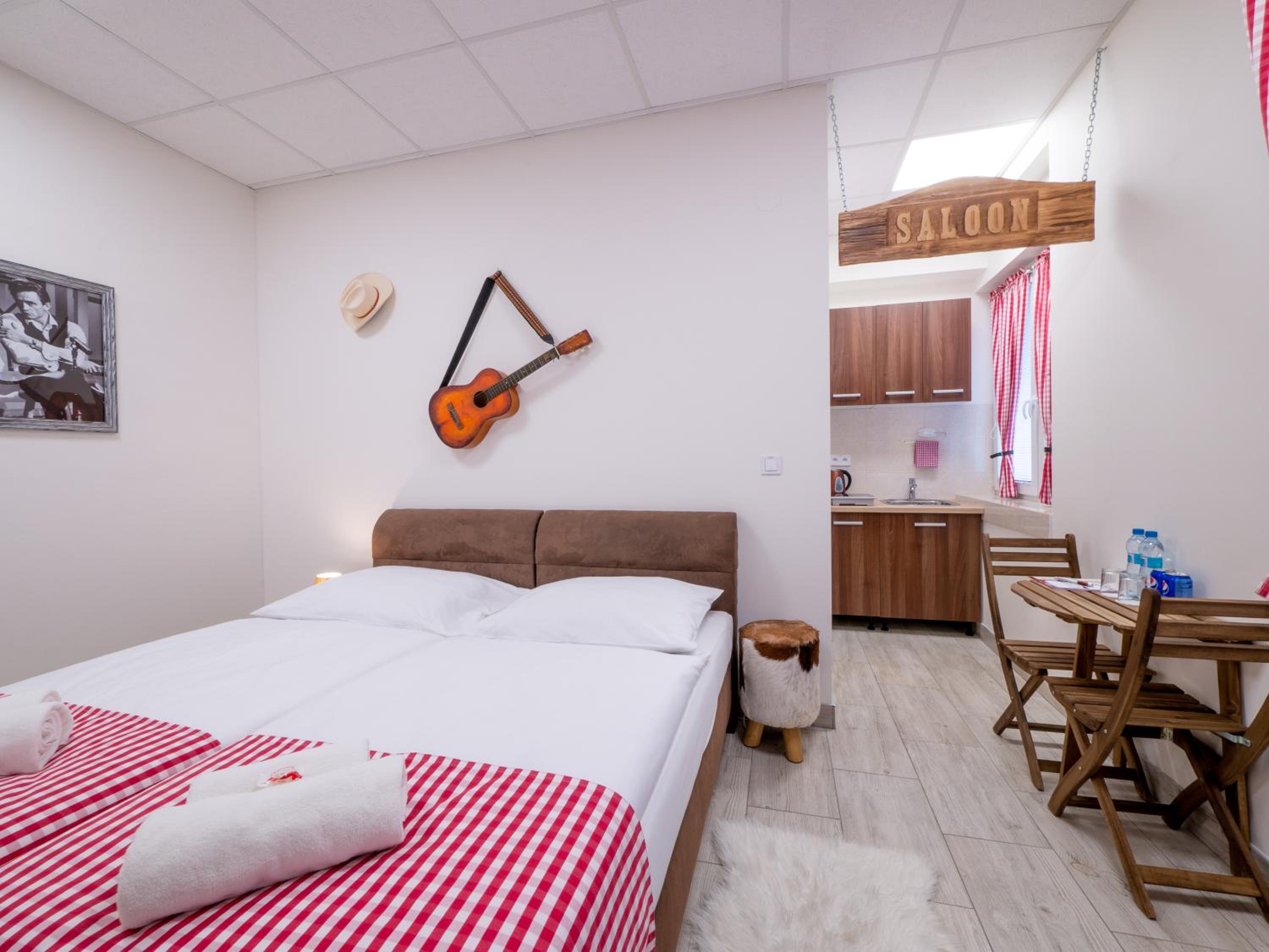 Deluxe Double Room - Photo 5