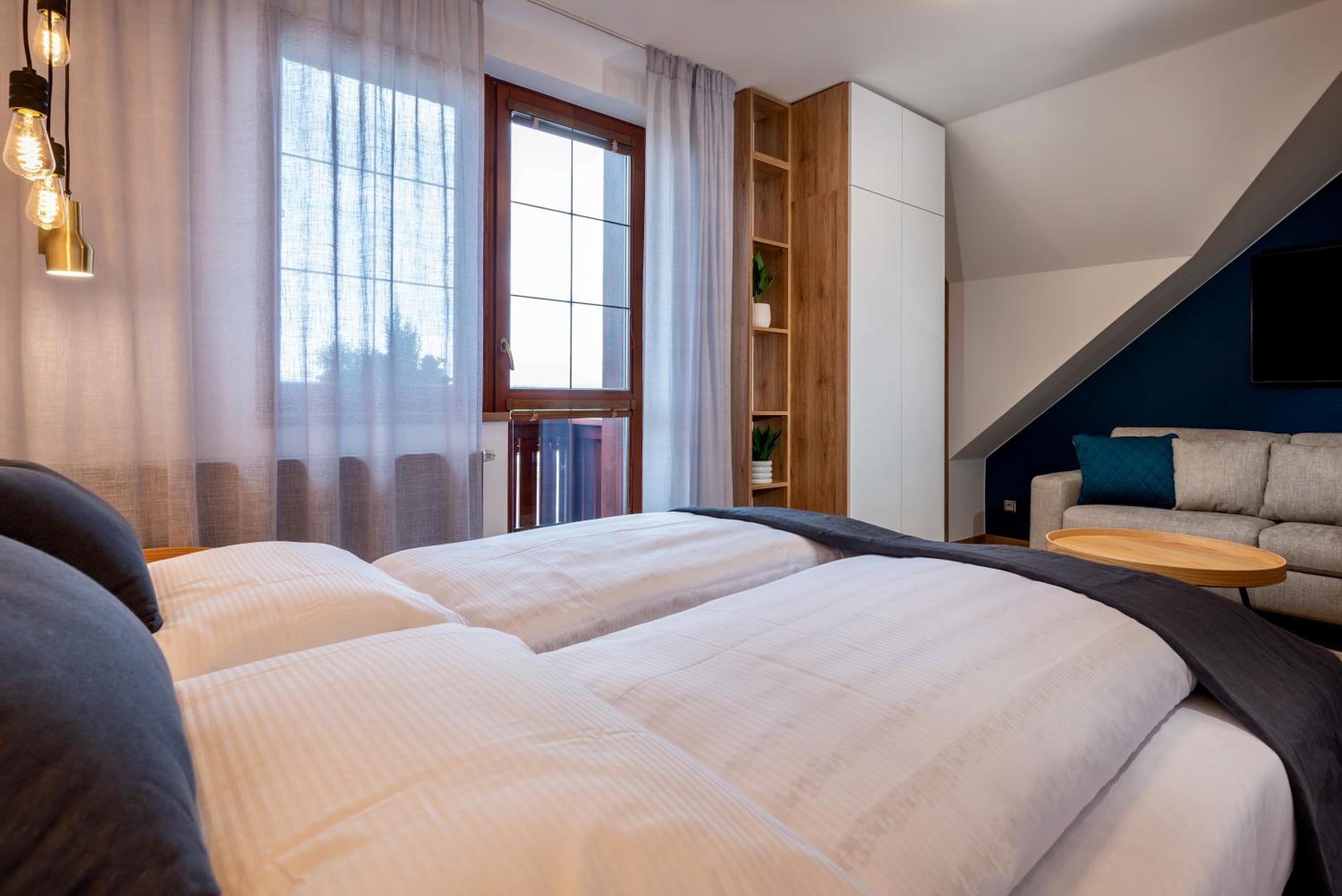 One-Bedroom Apartment with Balcony - Photo 6