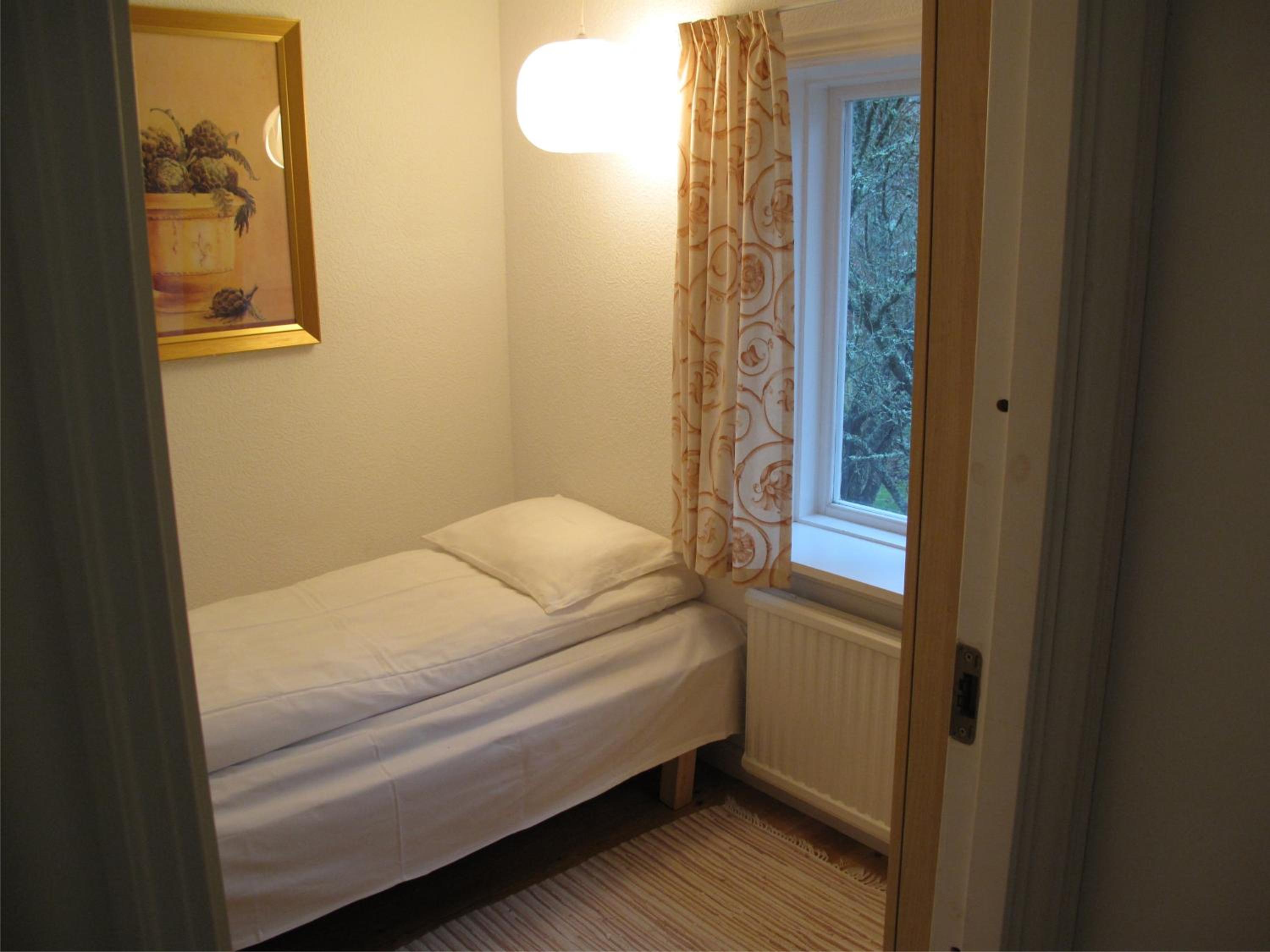 Triple Room with Private Bathroom - Photo 17
