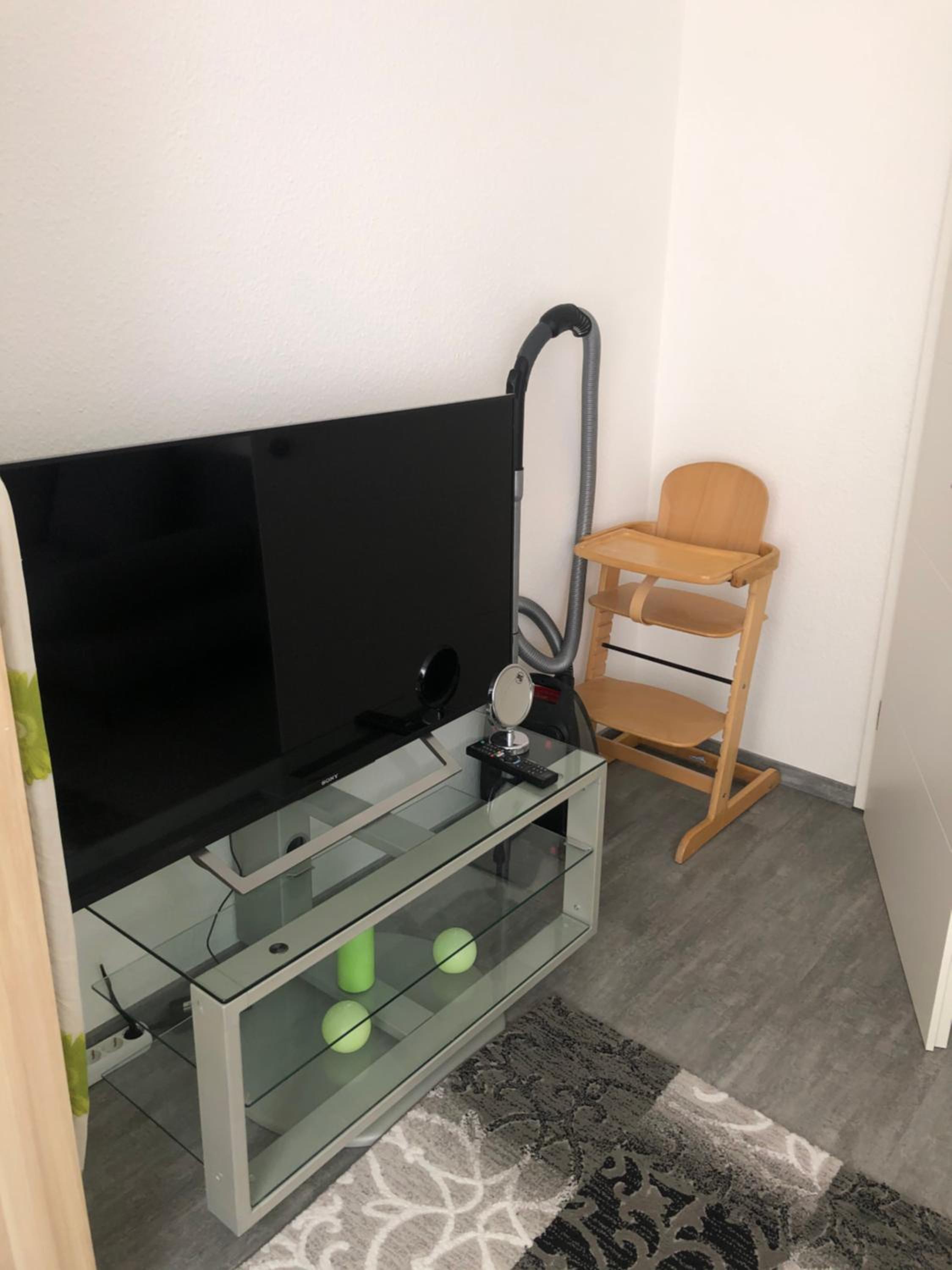 Two-Bedroom Apartment - Photo 3