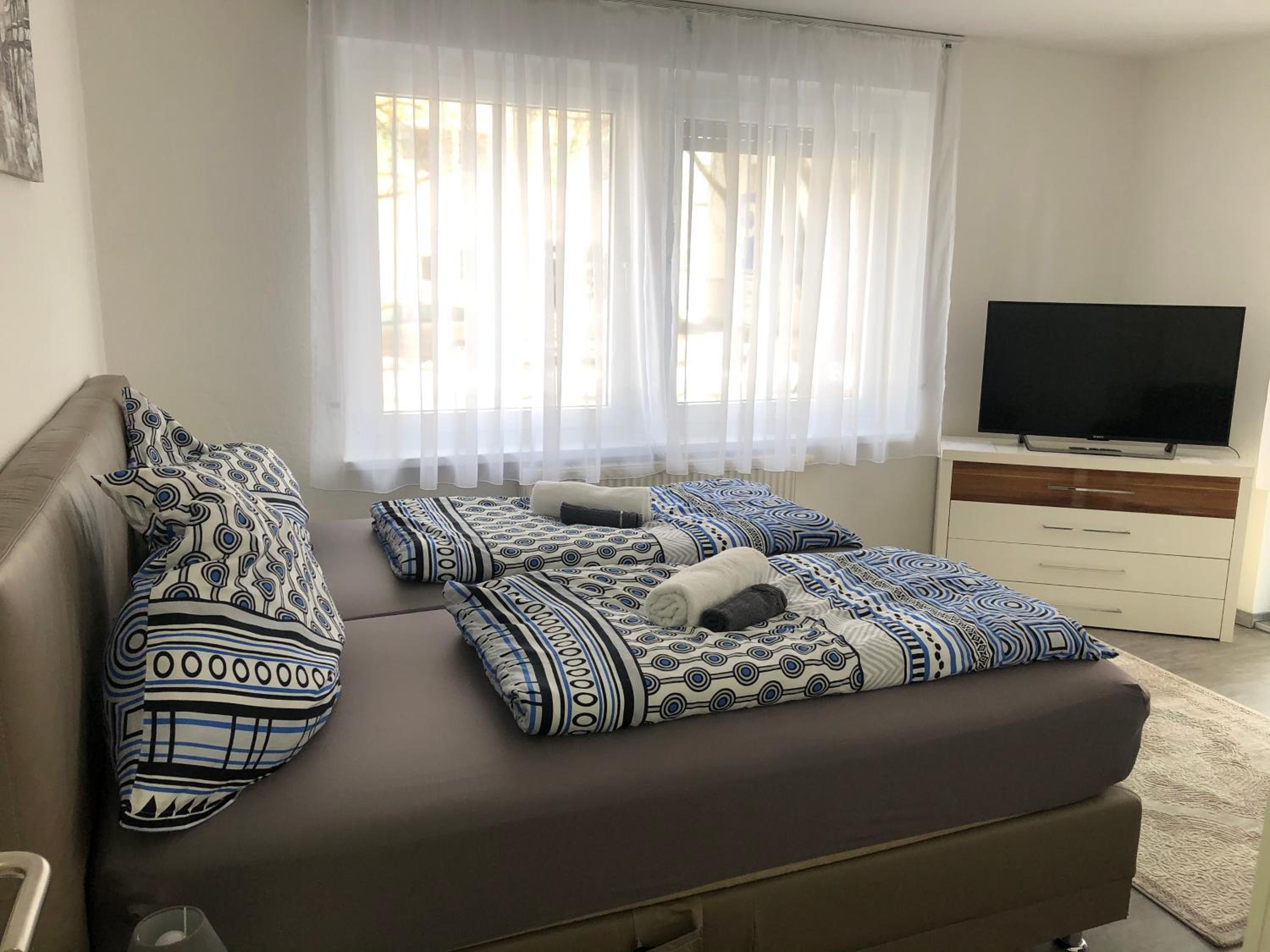 Two-Bedroom Apartment - Photo 25