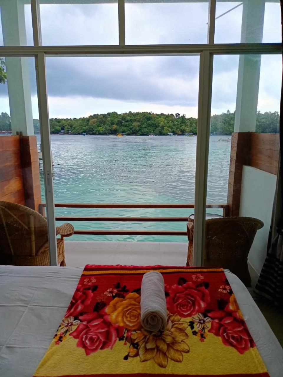 Superior Triple Room with Sea View photo 1