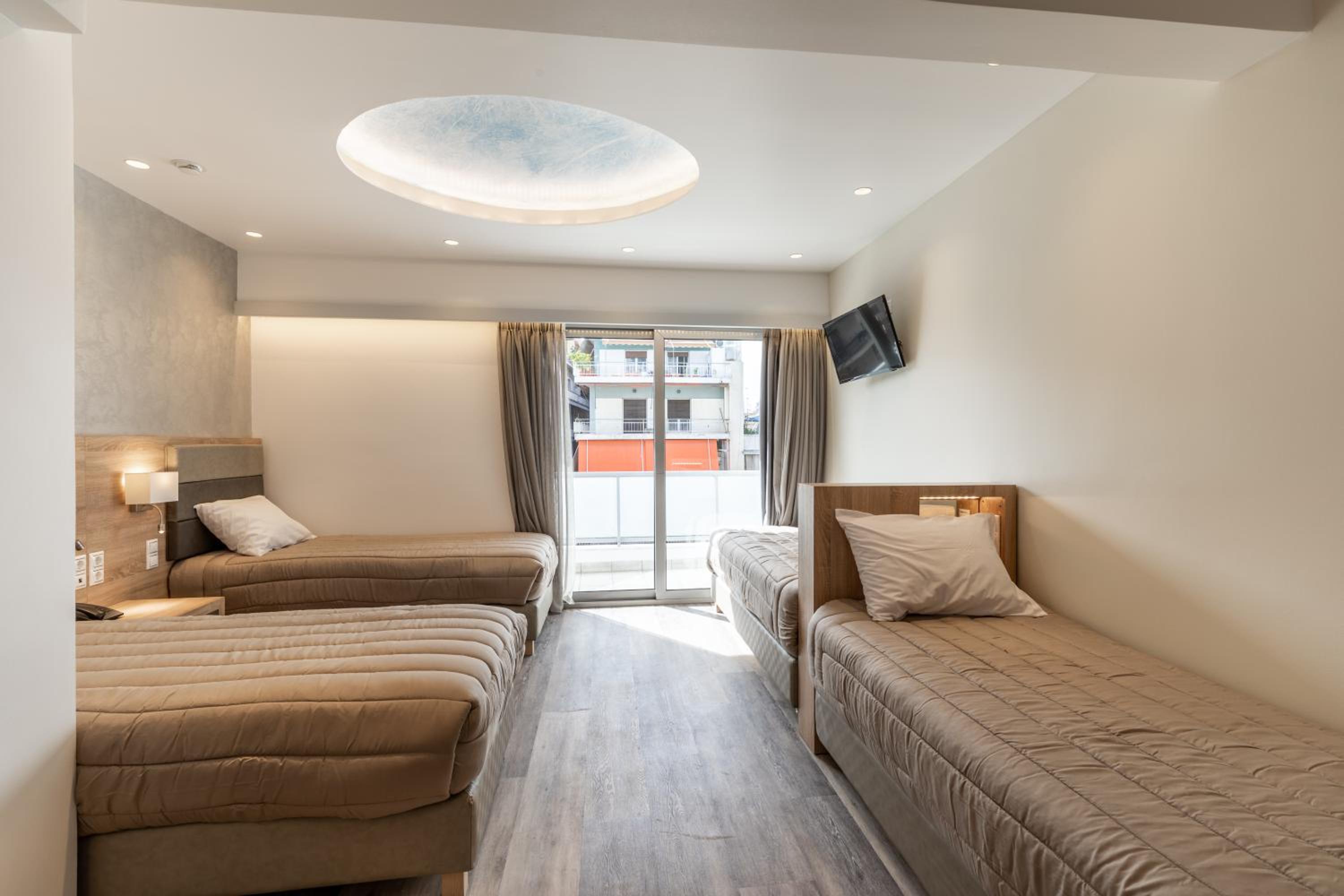 Superior Quadruple Room photo 1