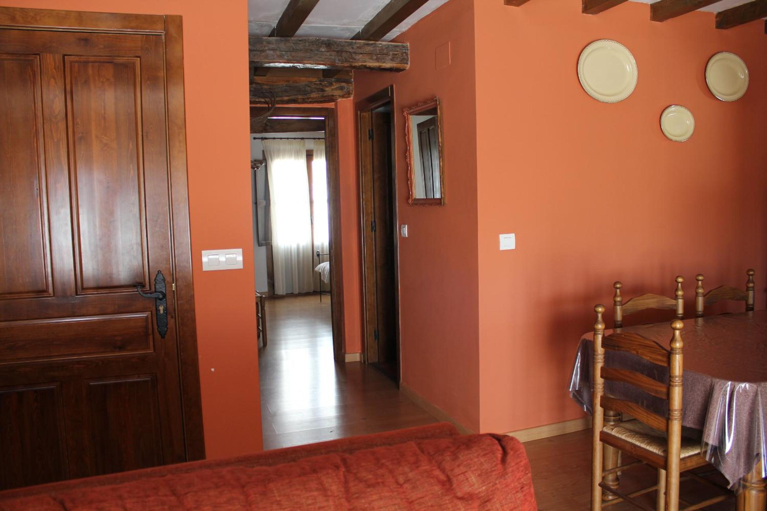 Three-Bedroom Apartment photo 3