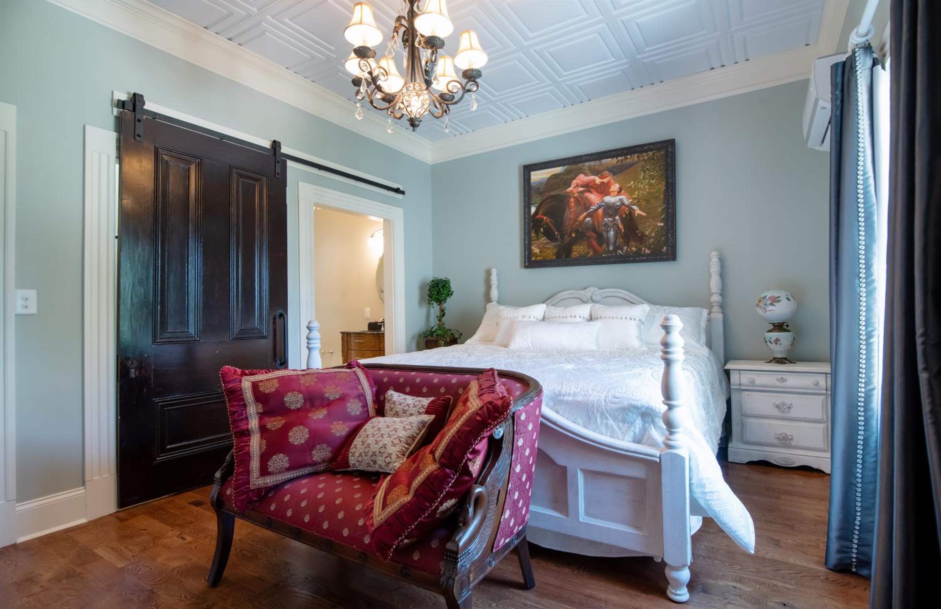 Standard King Room - Photo 1
