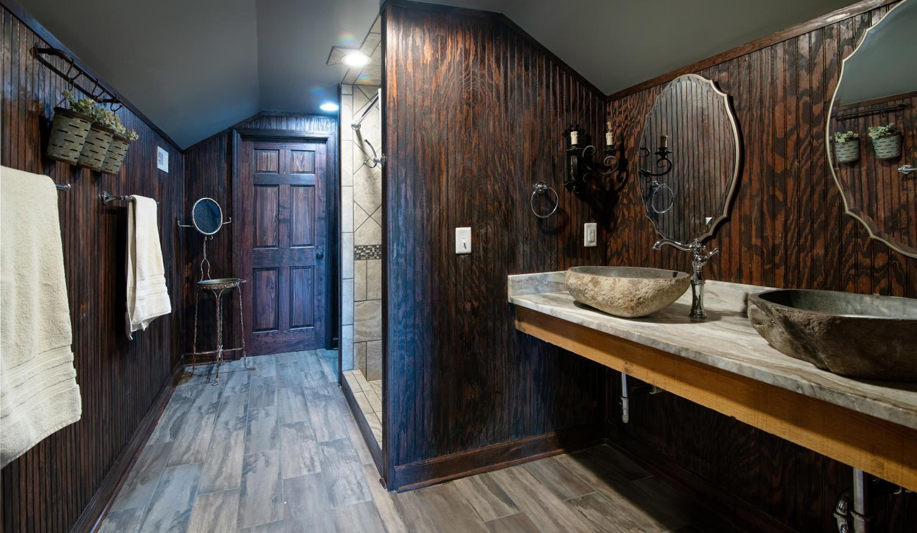 Quadruple Room with Shower - Photo 4