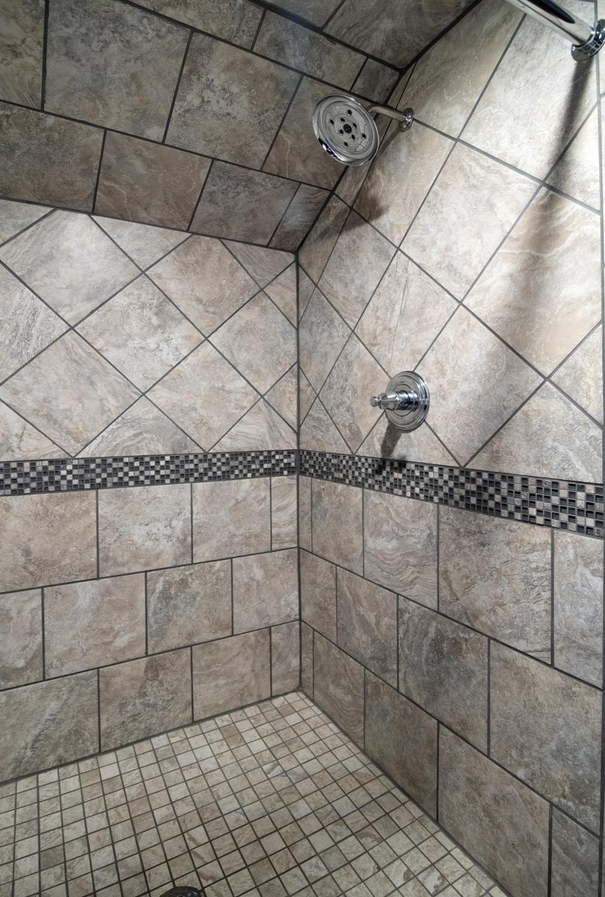 Quadruple Room with Shower - Photo 2