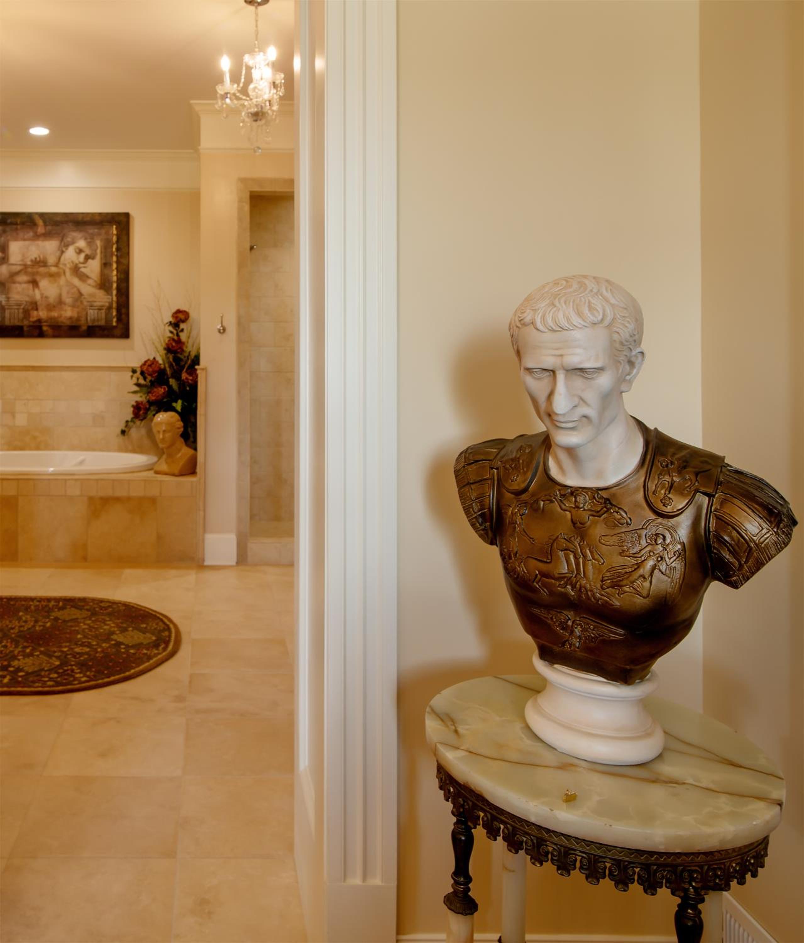 King Suite - Photo 3