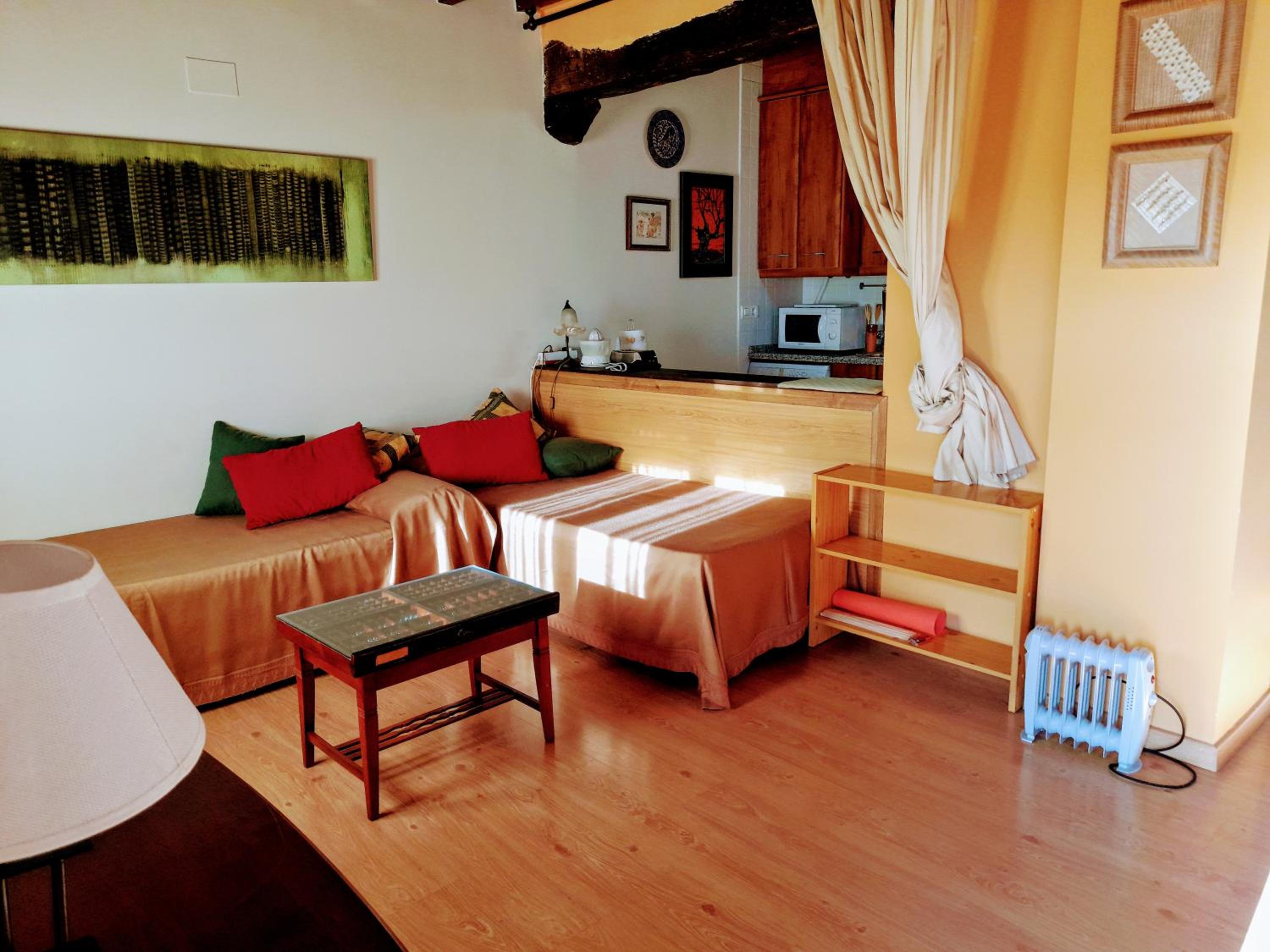 One-Bedroom Apartment with Balcony photo 3