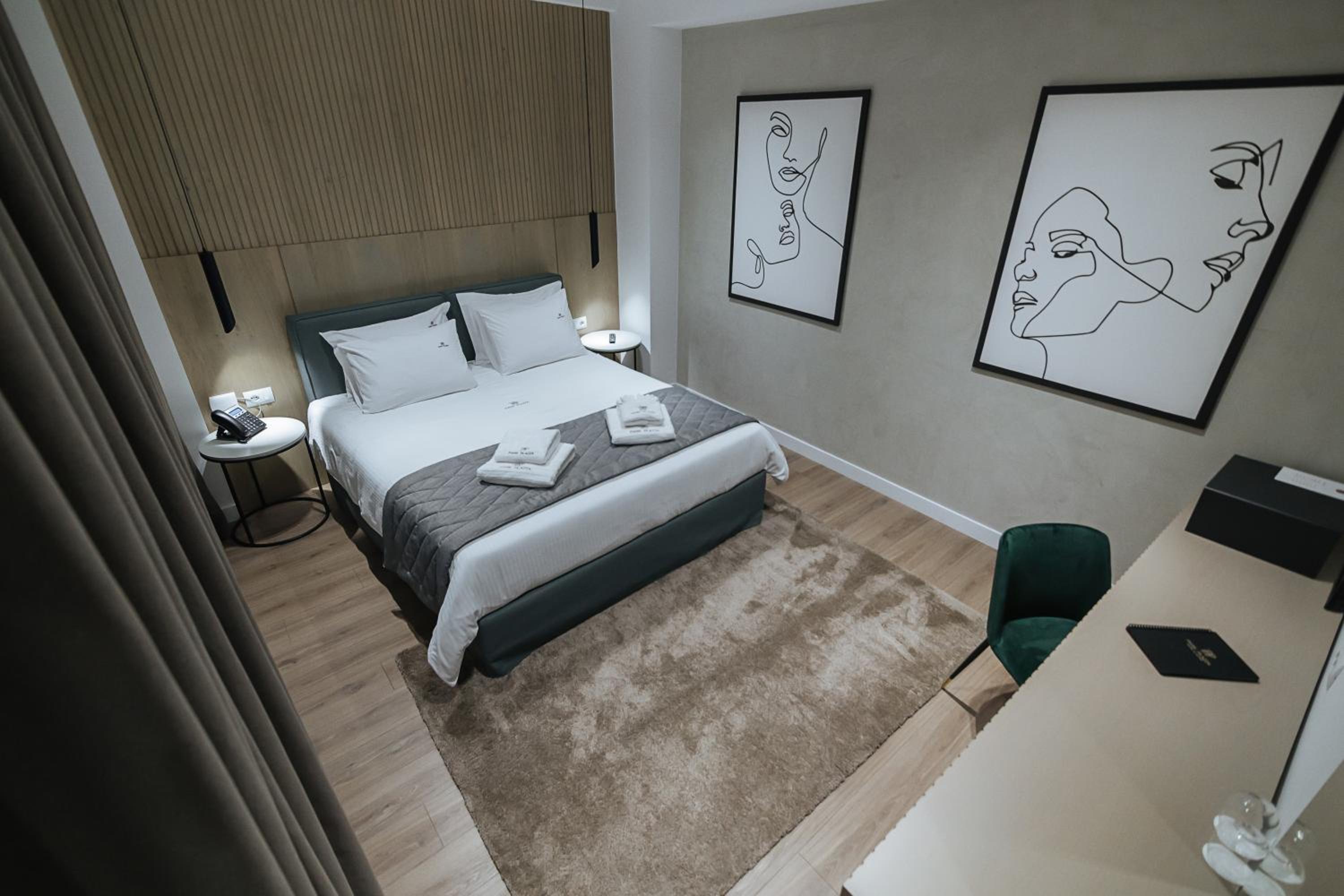Large Double Room