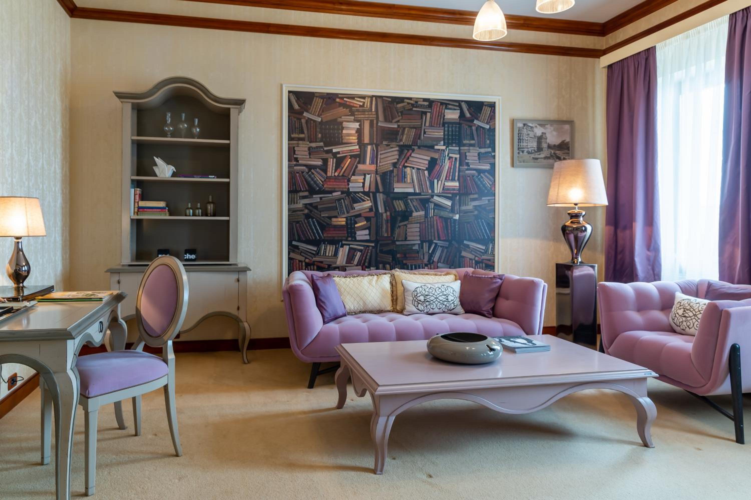 Suter Signature Suite photo 1