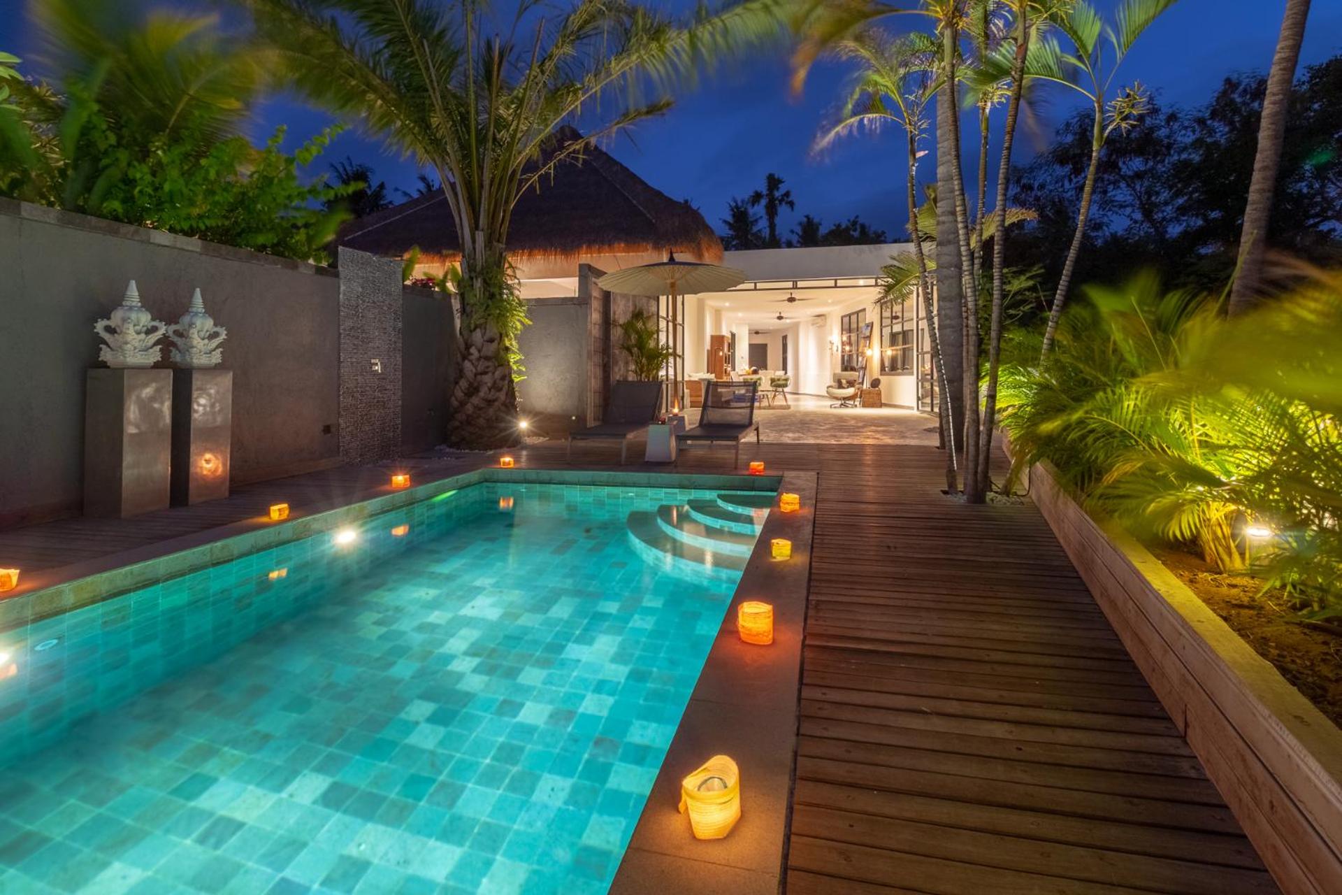Villa with Private Pool - Photo 17