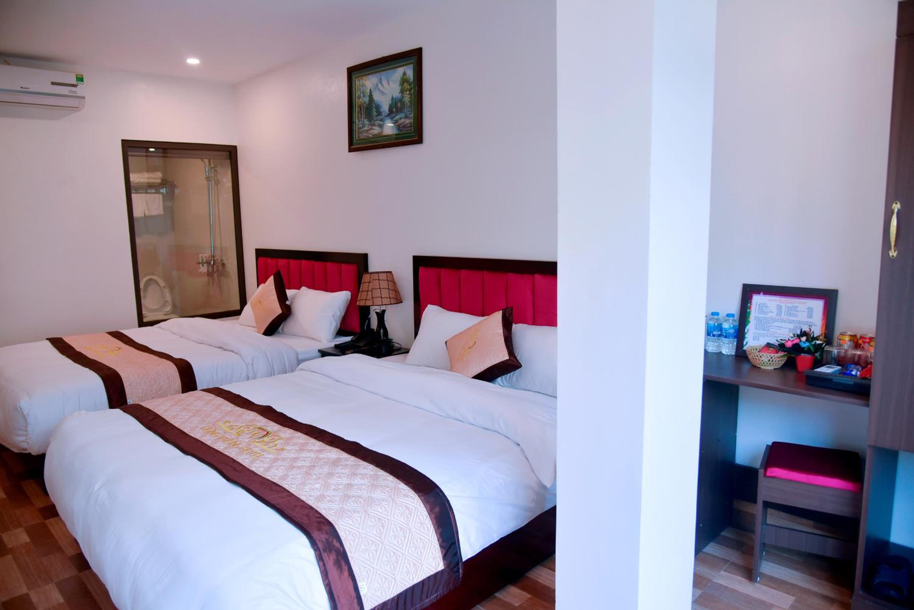 Family Room with Balcony - Photo 10
