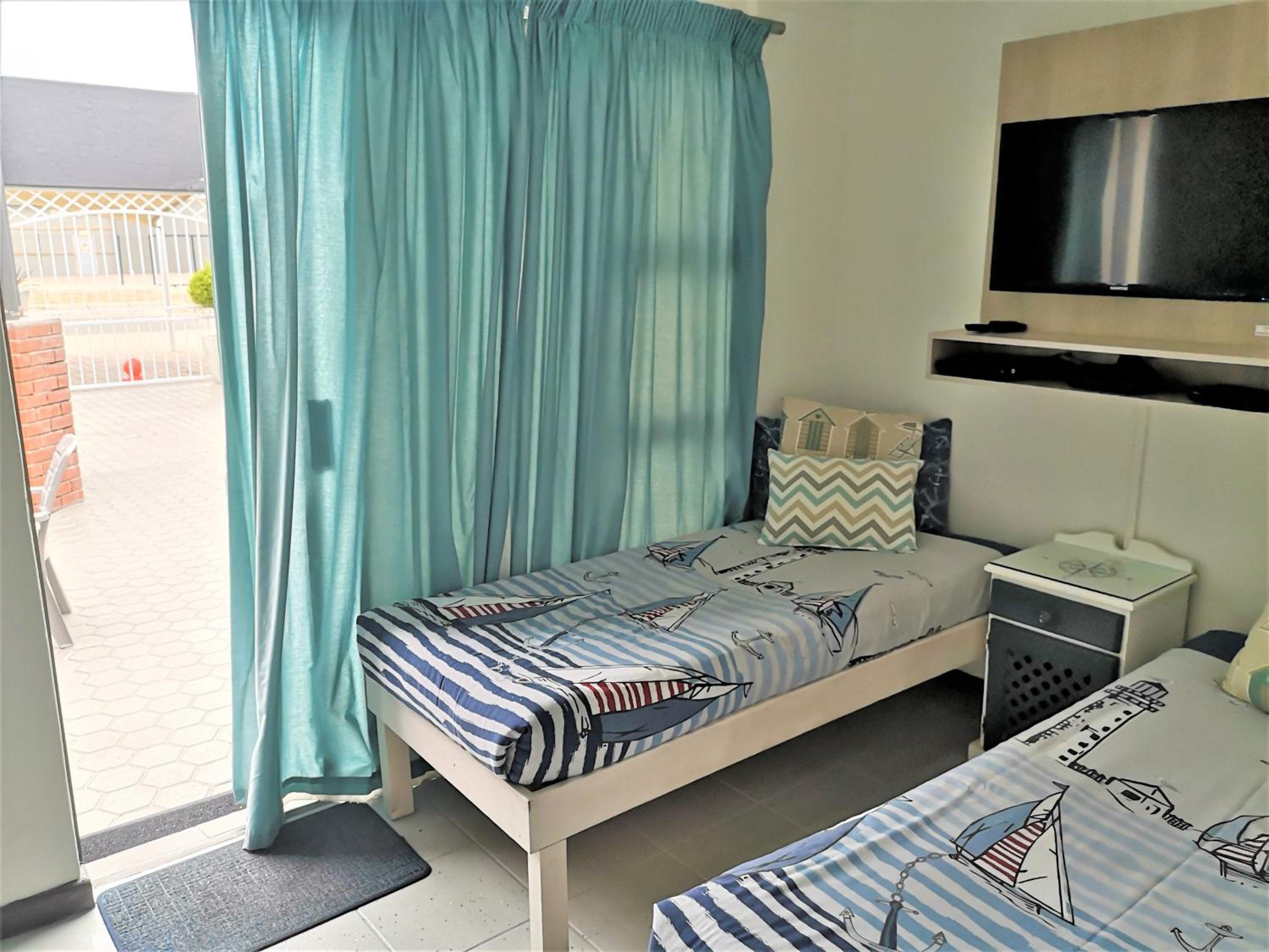One-Bedroom Apartment (4 Adults) - 4 photo 1